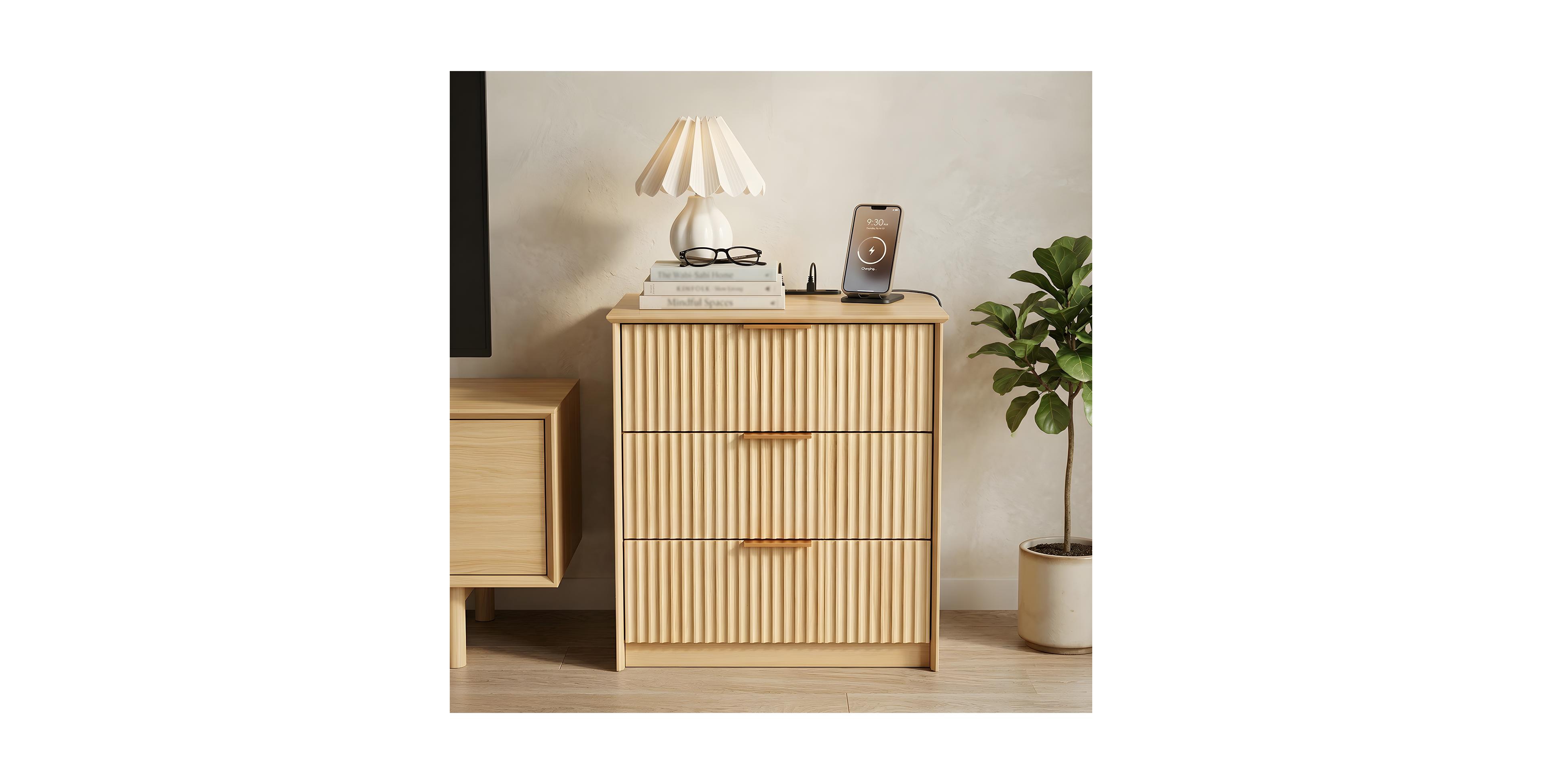 homfan Modern Fluted Bedside Table with Usb and Power Outlets, Wave Textured 3-Drawer Wooden Bedside Cabinet, Compact Dresser for Bedroom, Living Room