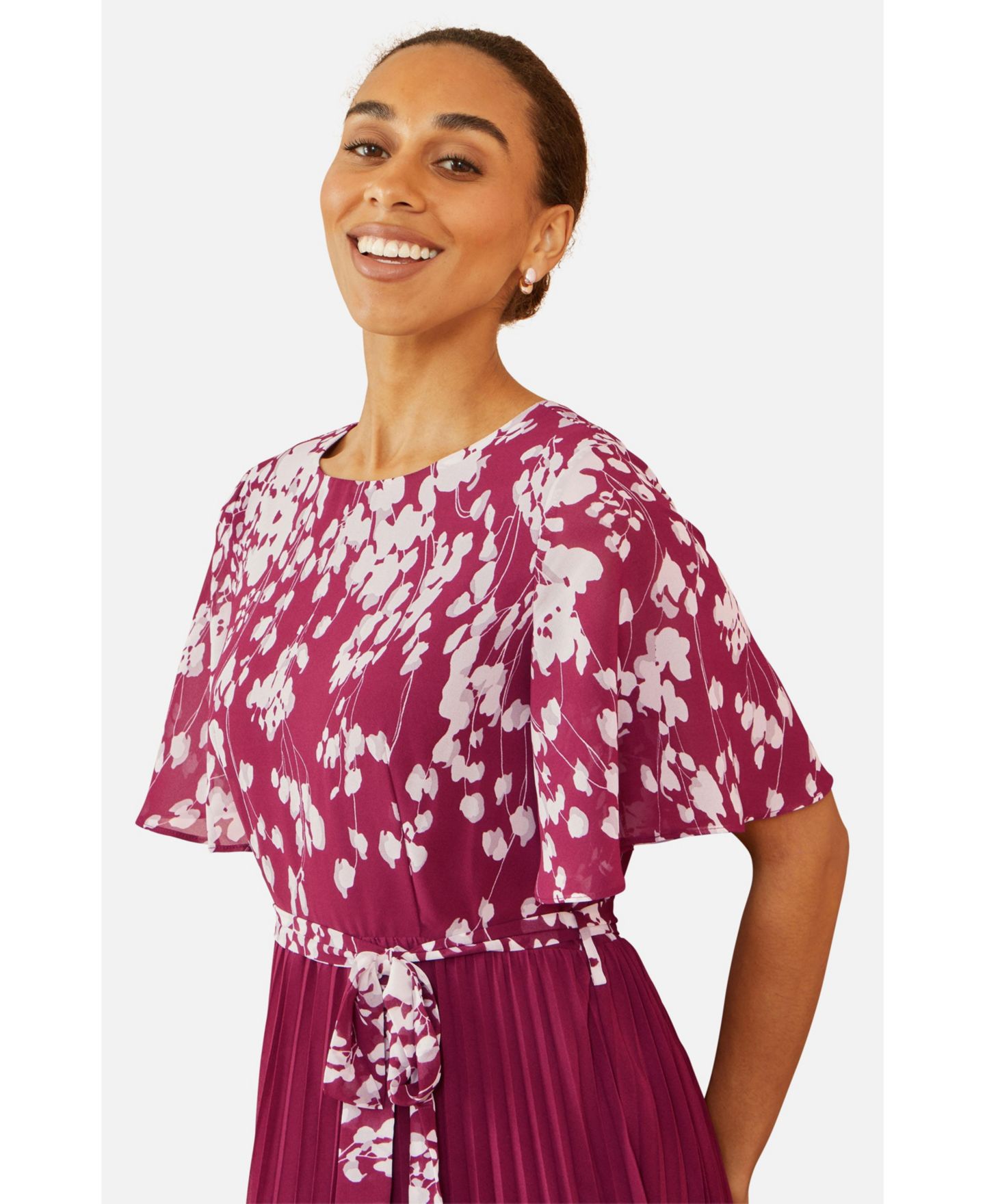 Женское платье Yumi Short Sleeve Pleated Midi, цвет: Бордовый — фото 6