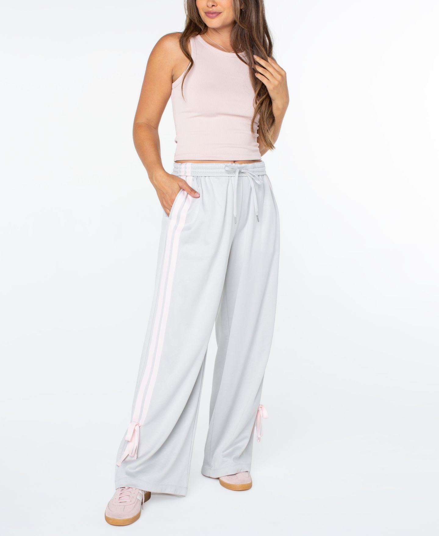 Женские брюки Celebrity Pink Juniors' Wide-Leg Bow-Detail Track Pants, цвет: Серый / Розовый — фото 3