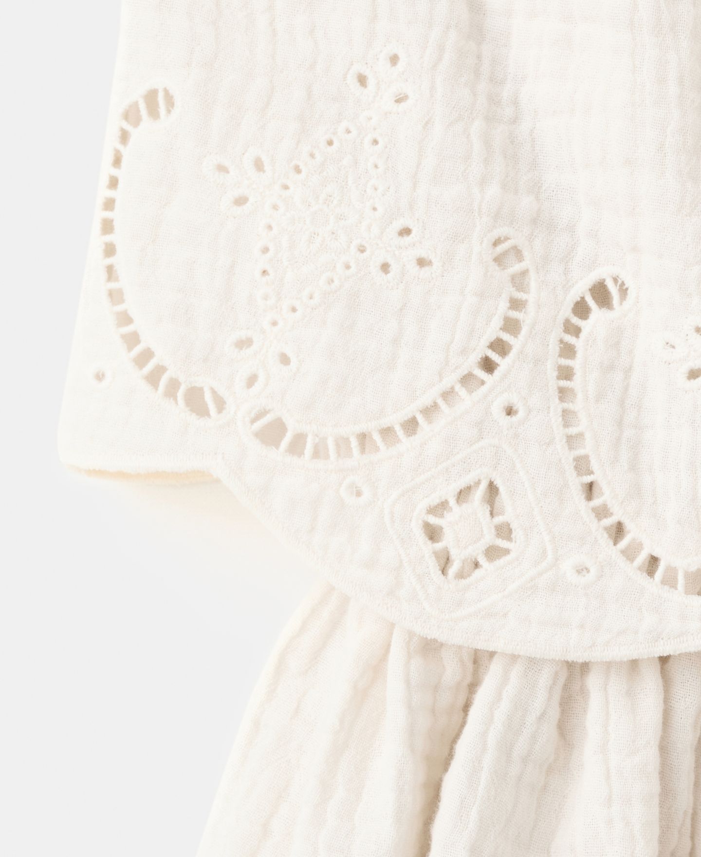 Женский топ Mango Embroidered Details Crinkled, цвет: Светлый бежевый — фото 3