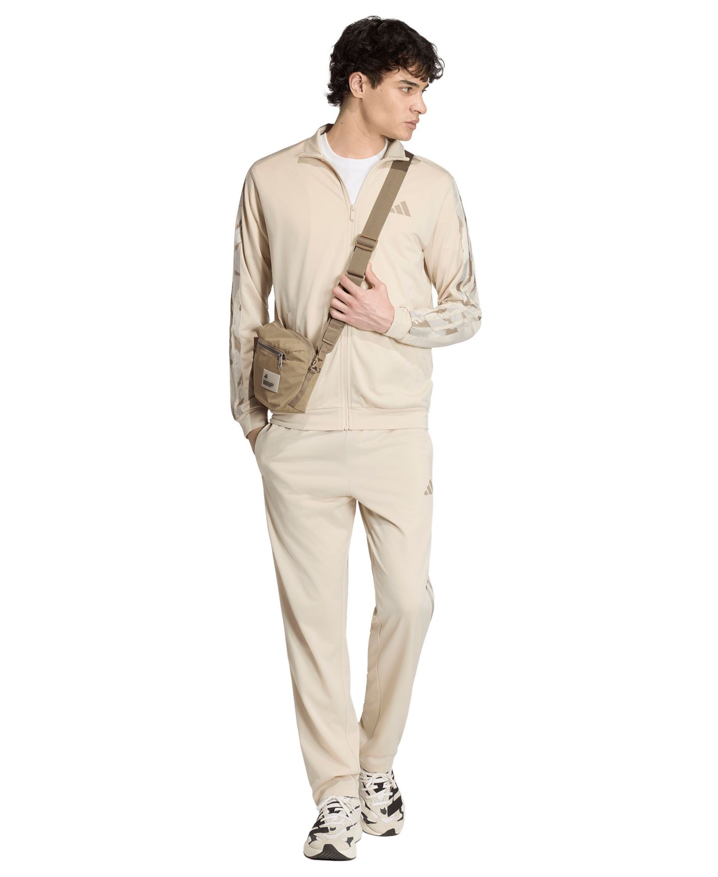 Мужские брюки adidas Camouflage Three-Stripes Regular-Fit Trackpants, цвет: Бежевый хаки — фото 2