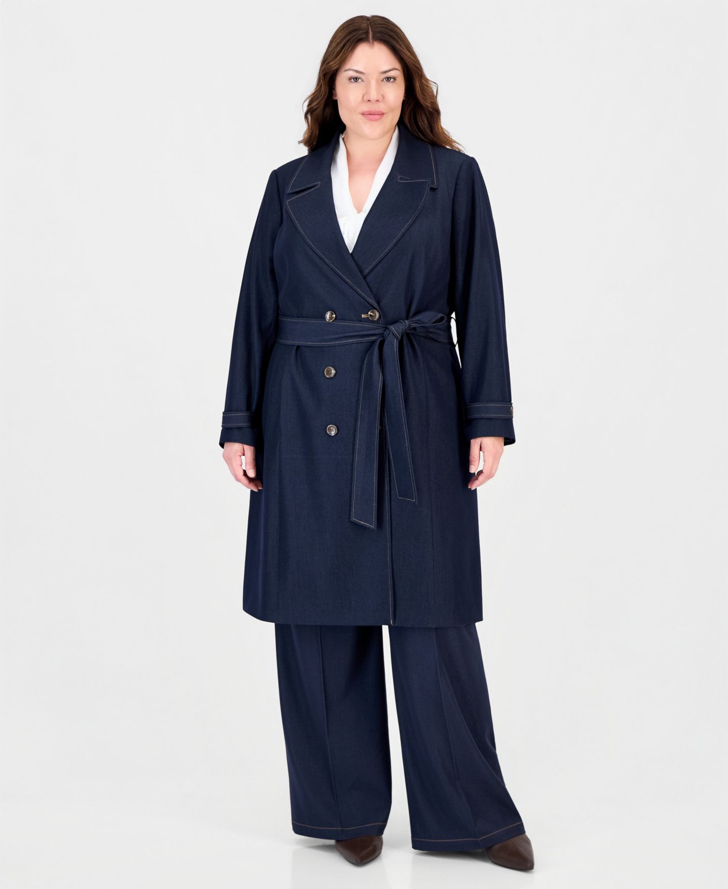 Женское пальто Tahari Plus Size Denim Double-Breasted Long Trench, цвет: Тёмный джинсовый — фото 2