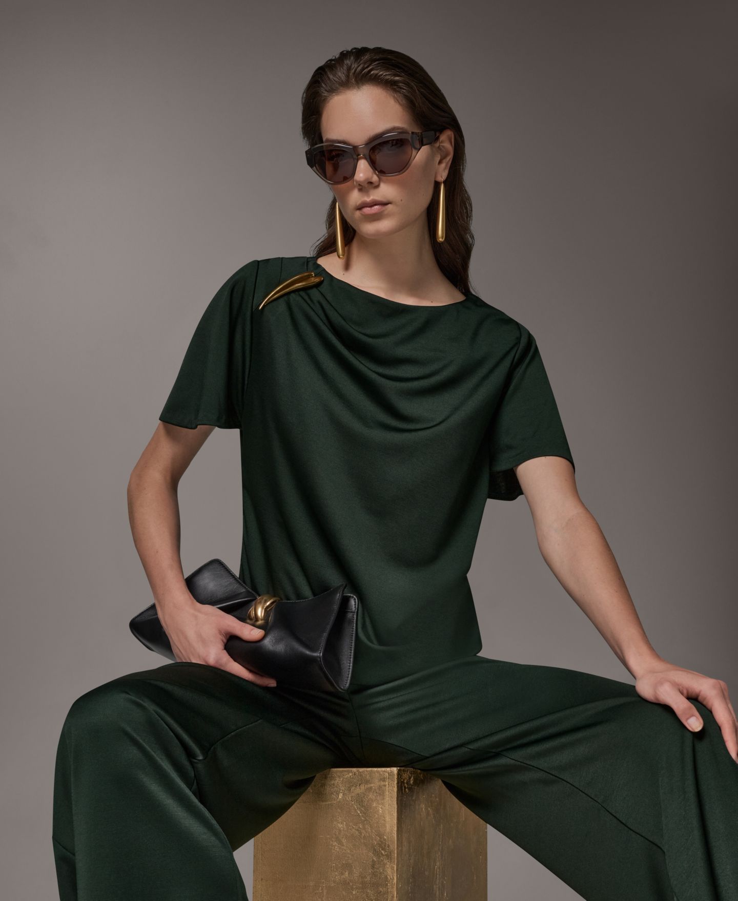 Женский топ Donna Karan New York Ruched Side Short-Sleeve Top, цвет: Чёрный тёмно-зелёный — фото 18