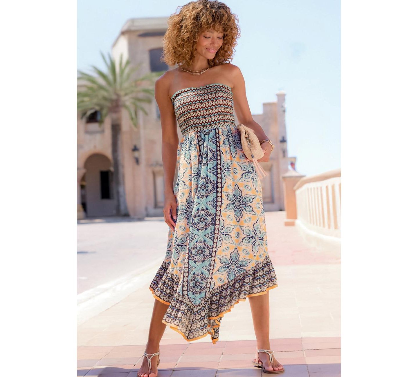 Женское платье LASCANA Viscose Printed Smocked Bodice Strapless A-Line Midi — фото 3