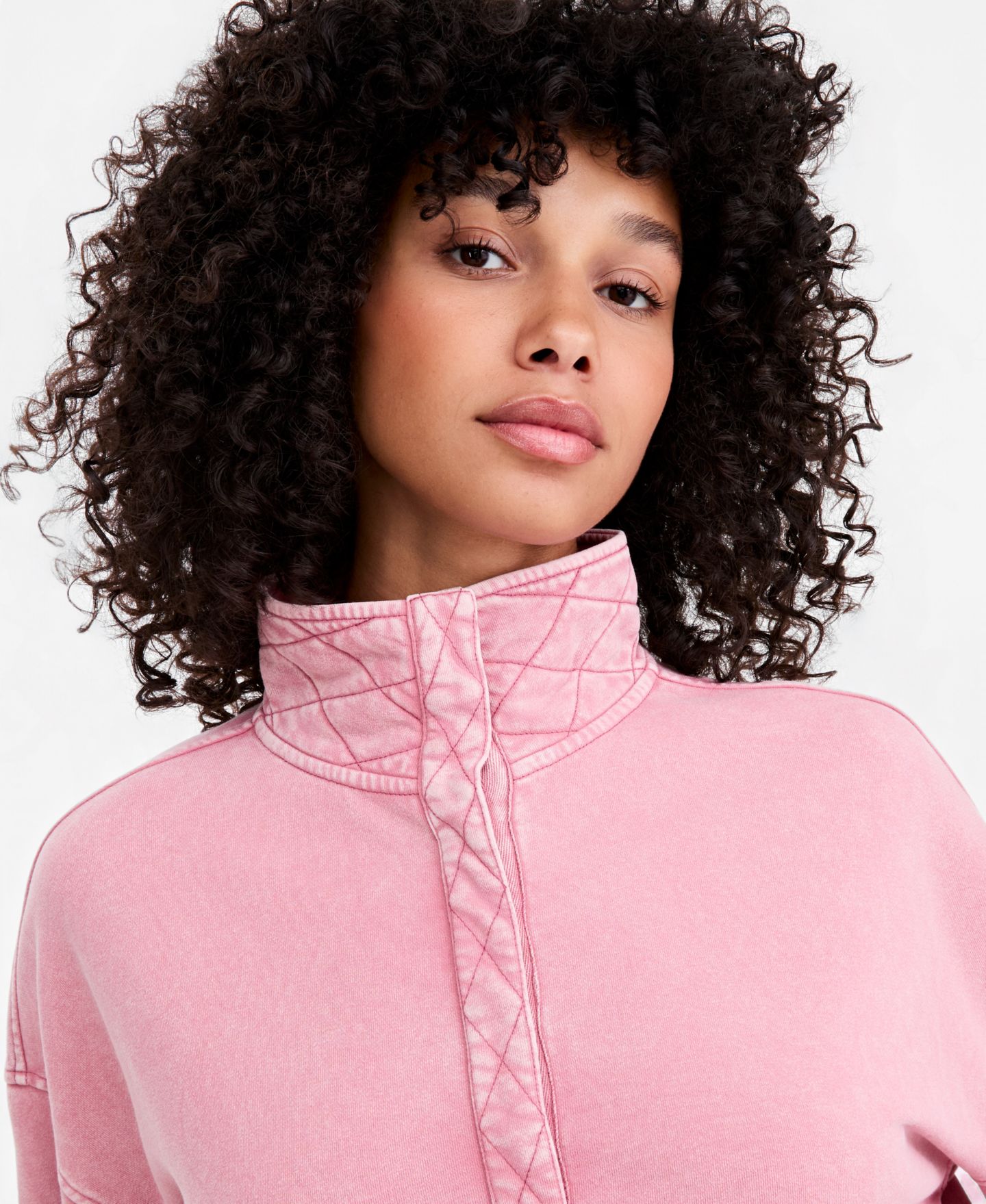 Женский свитшот And Now This Petite Snap Henley Fleece French Terry Mock Neck, цвет: Camelia Kiss — фото 3