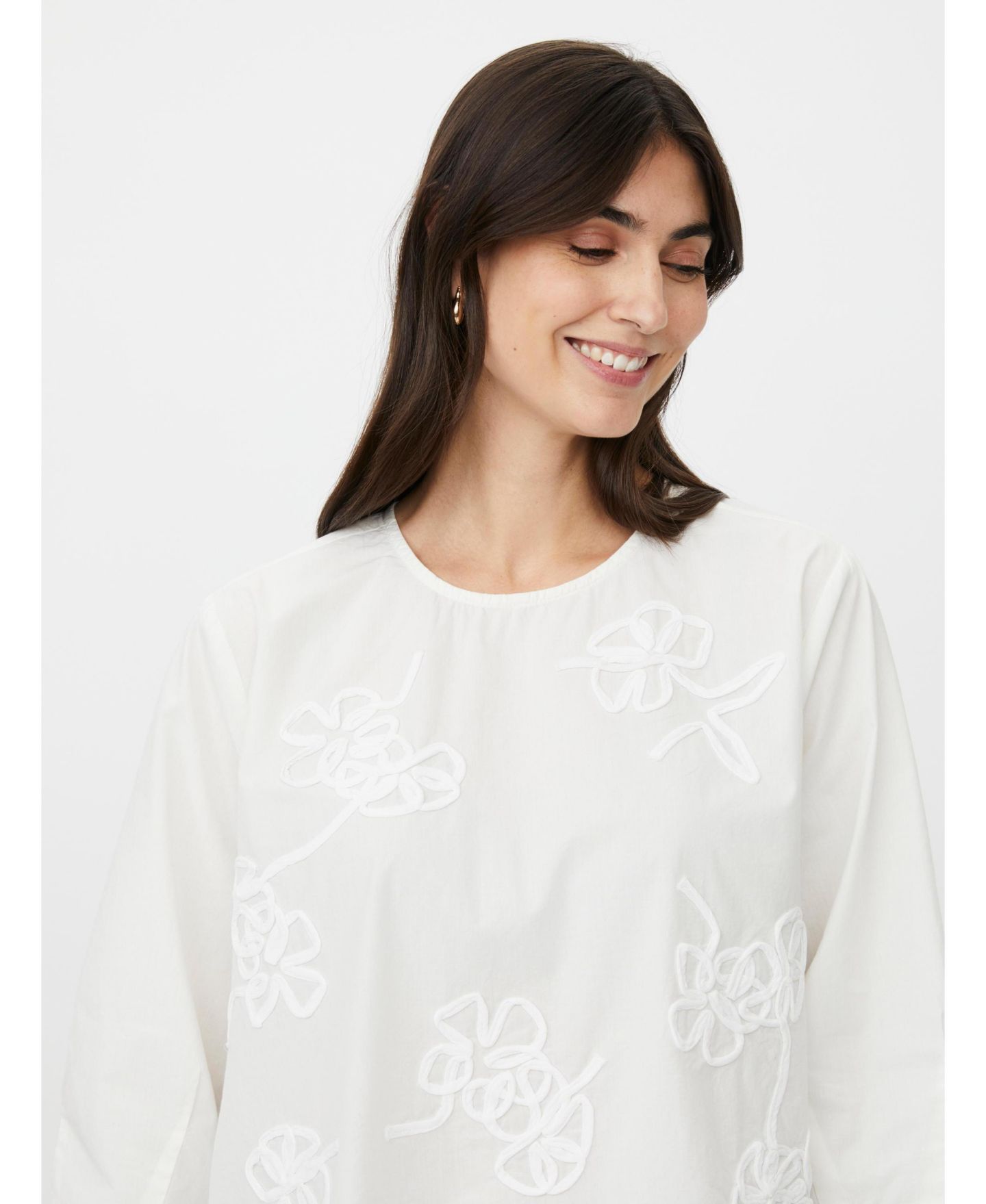 Женская блузка Masai Copenhagen MaDrenithra Embroidered Floral-Print 3/4 Sleeve, цвет: Чёрный — фото 4