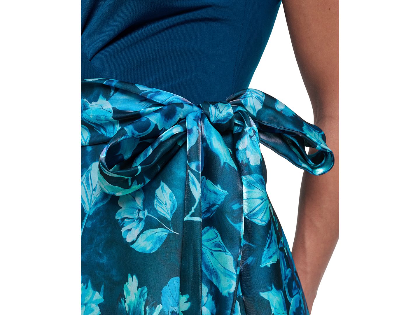Женское платье Eliza J Wrap Surplice Ball Gown Dress with Sash, цвет: Бирюзовый — фото 5