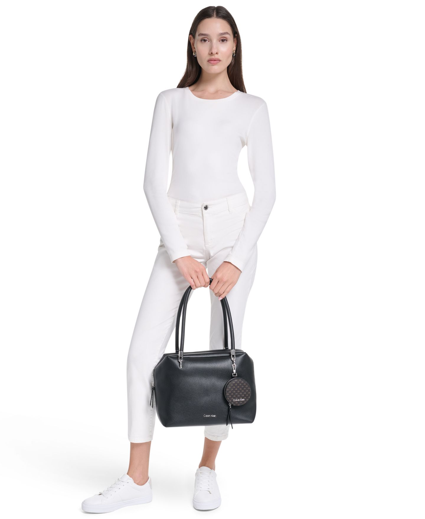 Женская сумка Calvin Klein Waverly Zip-Top Extra-Large Camera Handbag, цвет: Чёрный / Серебряный — фото 8