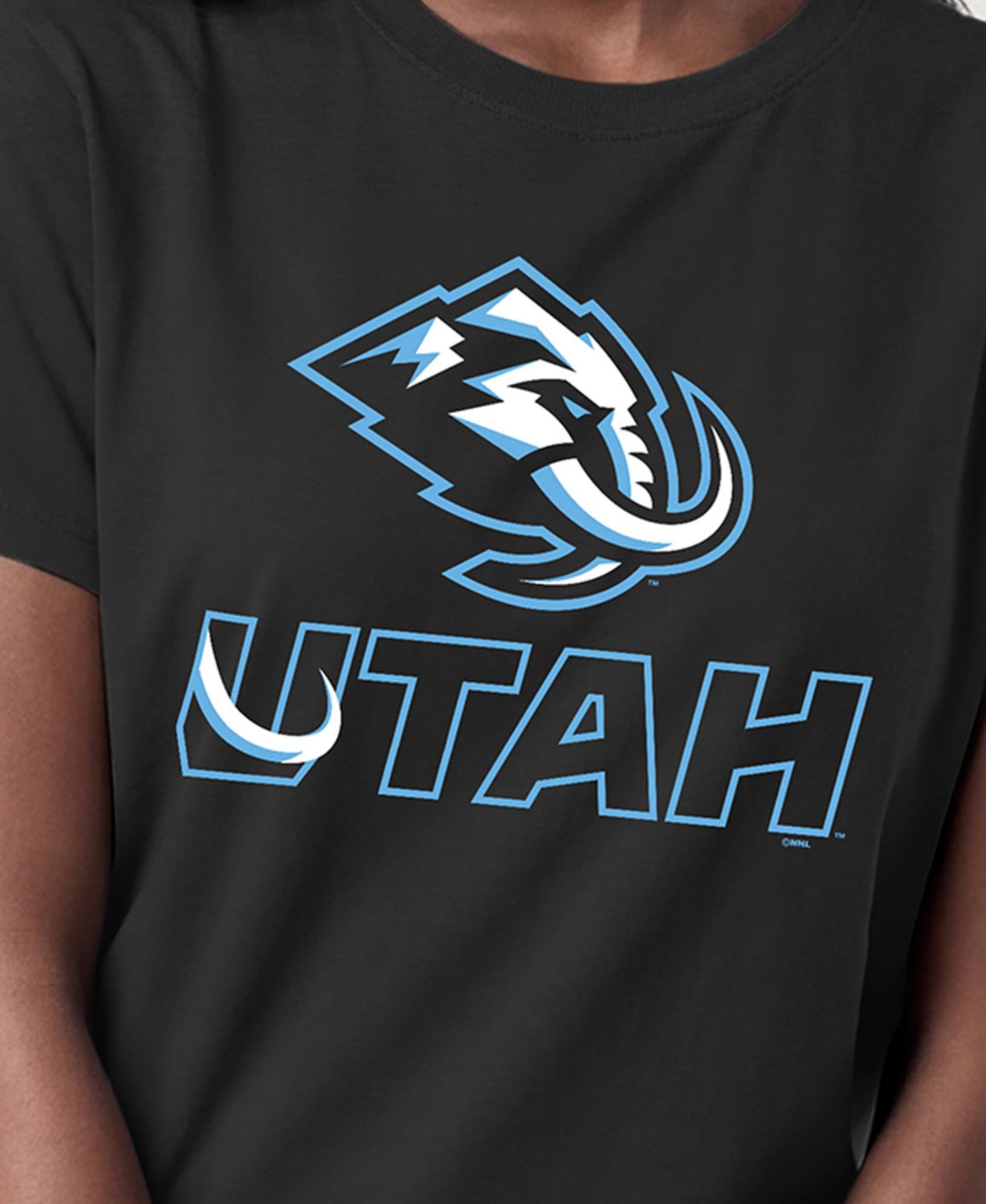 Женская футболка Champion Black Utah Mammoth Wordmark Lockup — фото 5