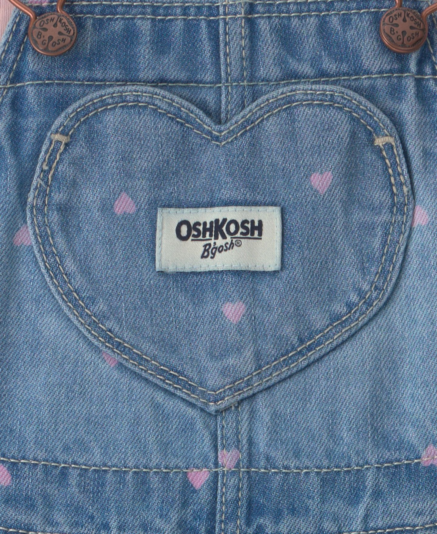 Детский комплект Oshkosh B'Gosh для девочки: топ и джинсовый полукомбинезон с сердцами, цвет: Синий / Розовый — фото 6