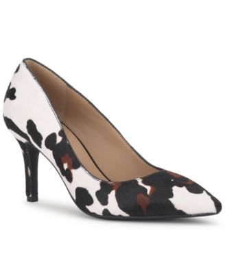 Zitah Pointed Toe Pumps