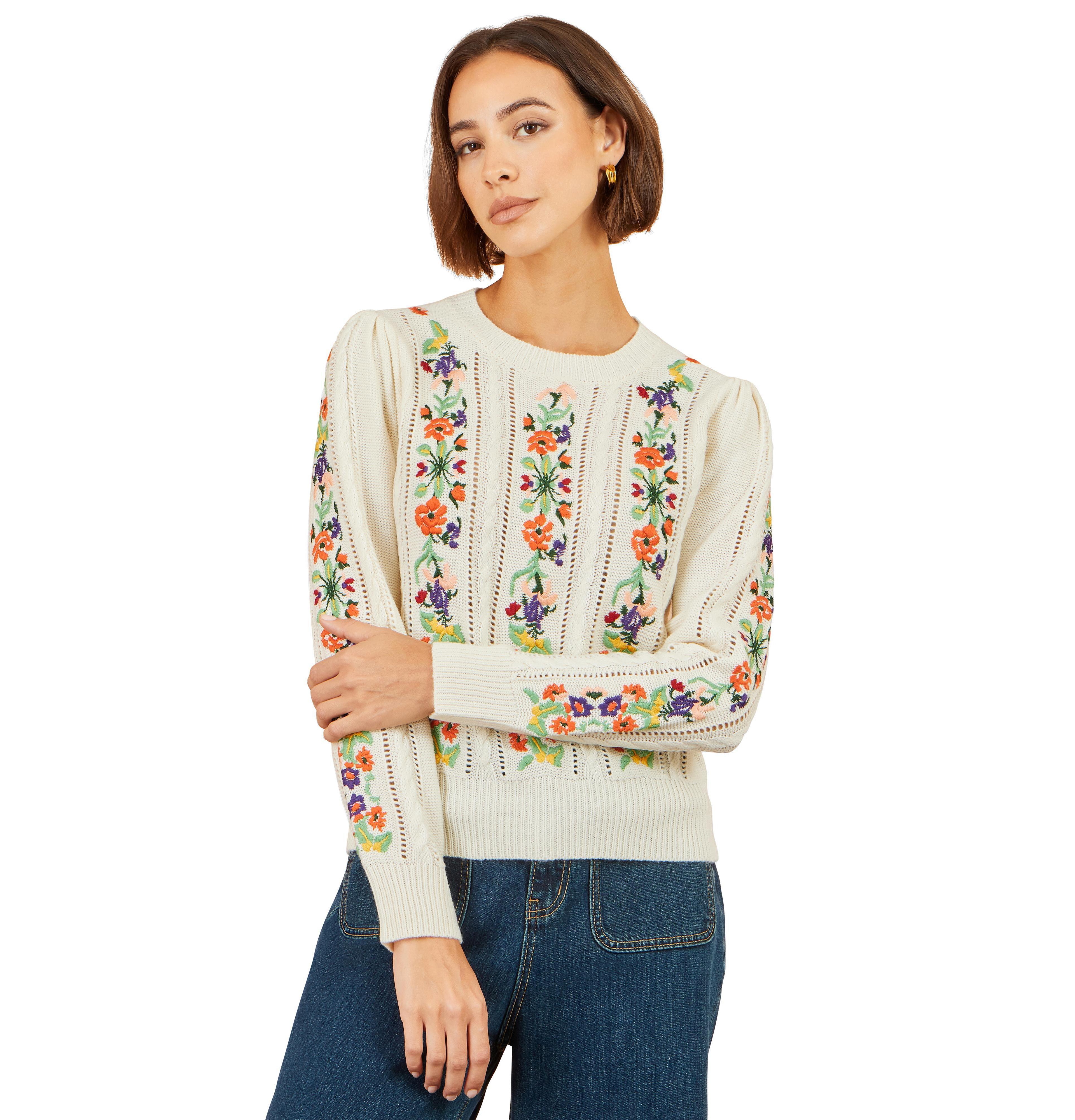 Yumi Women's Cable-Knit Floral-Embroidery Puff-Sleeve Crewneck Sweater