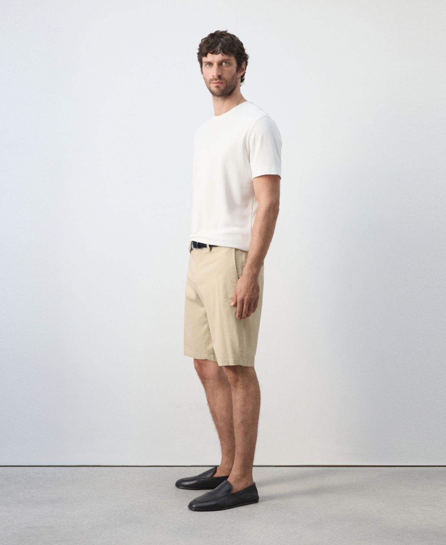 Мужские шорты MANGO Slim-Fit Chino Cotton 10.12" Bermuda, цвет: Бежевый — фото 4
