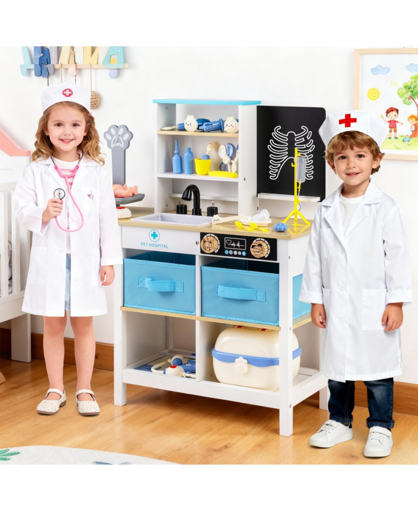 Детский игровой набор SUGIFT Doctor Foldable Wood Medical Center Playset, Ages 3+, цвет: Белый — фото 2