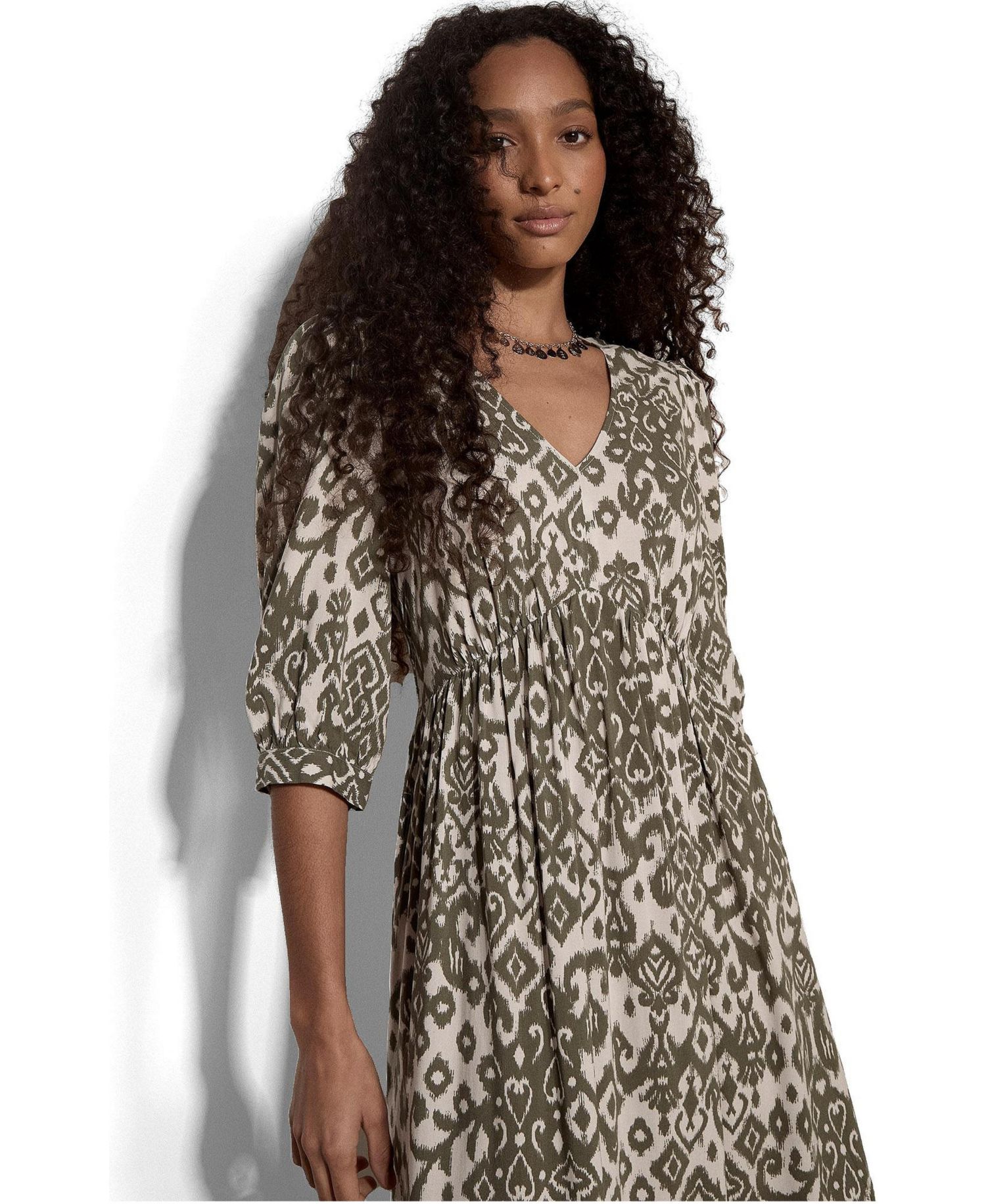 Women's Tapestry Ikat Midi V-Neck 3/4 Sleeve Dress