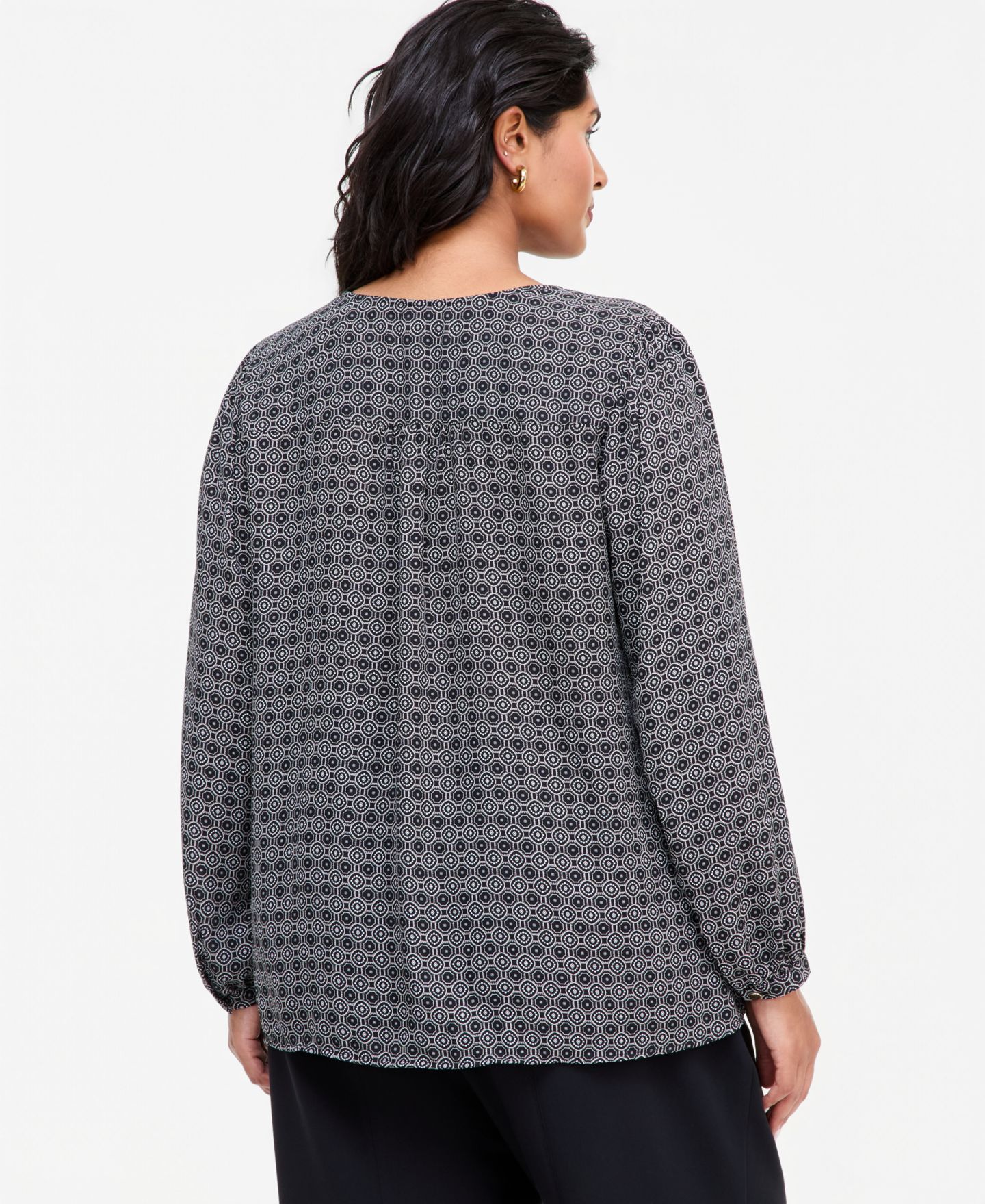 Женская блузка I.N.C. International Concepts Plus Size Long-Sleeve V-Neck Geometric, цвет: Чёрный — фото 4