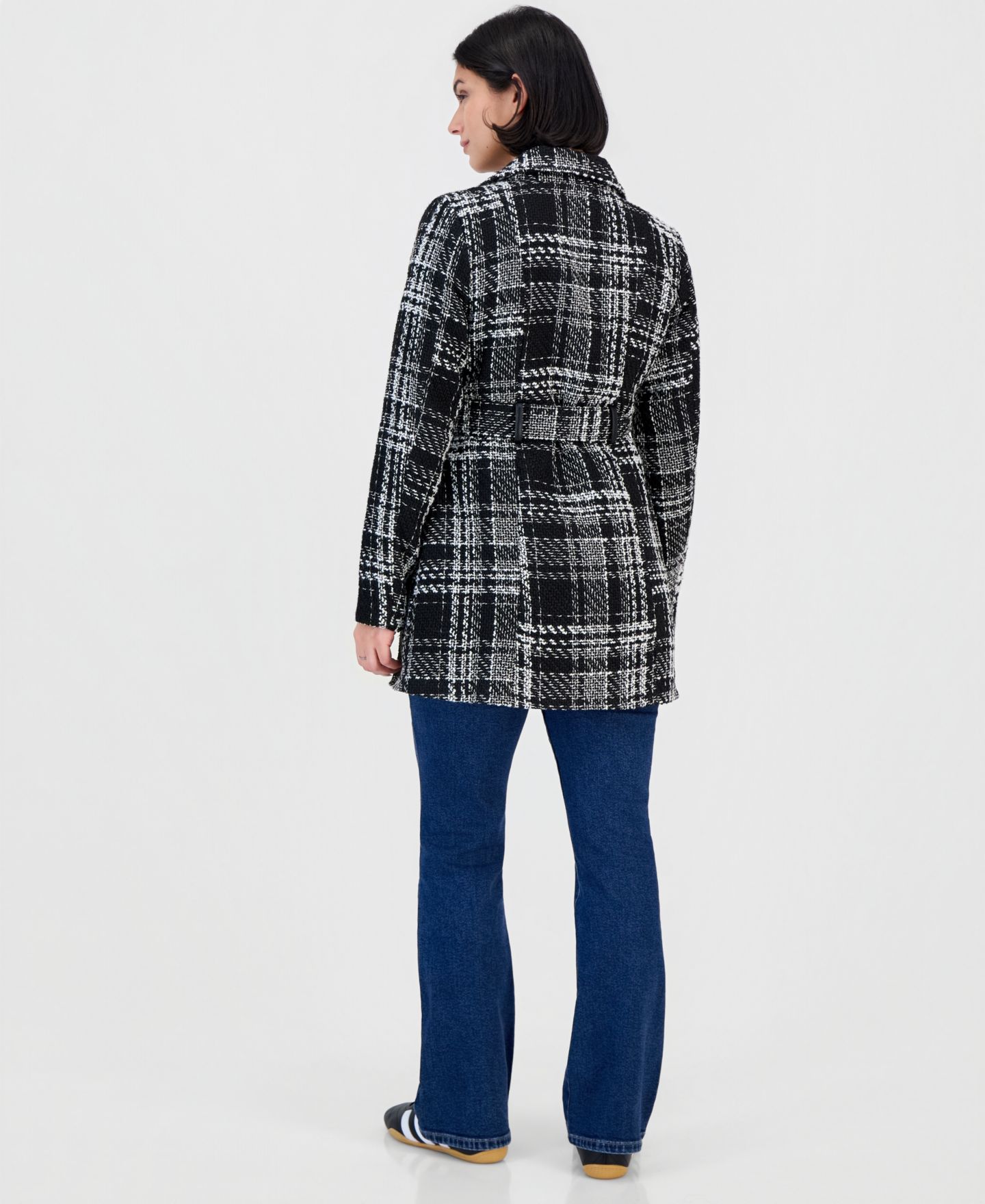 Женское пальто BCX Juniors' Plaid Single-Breasted Belted Faux-Leather Trim, цвет: Чёрный / Белый — фото 3