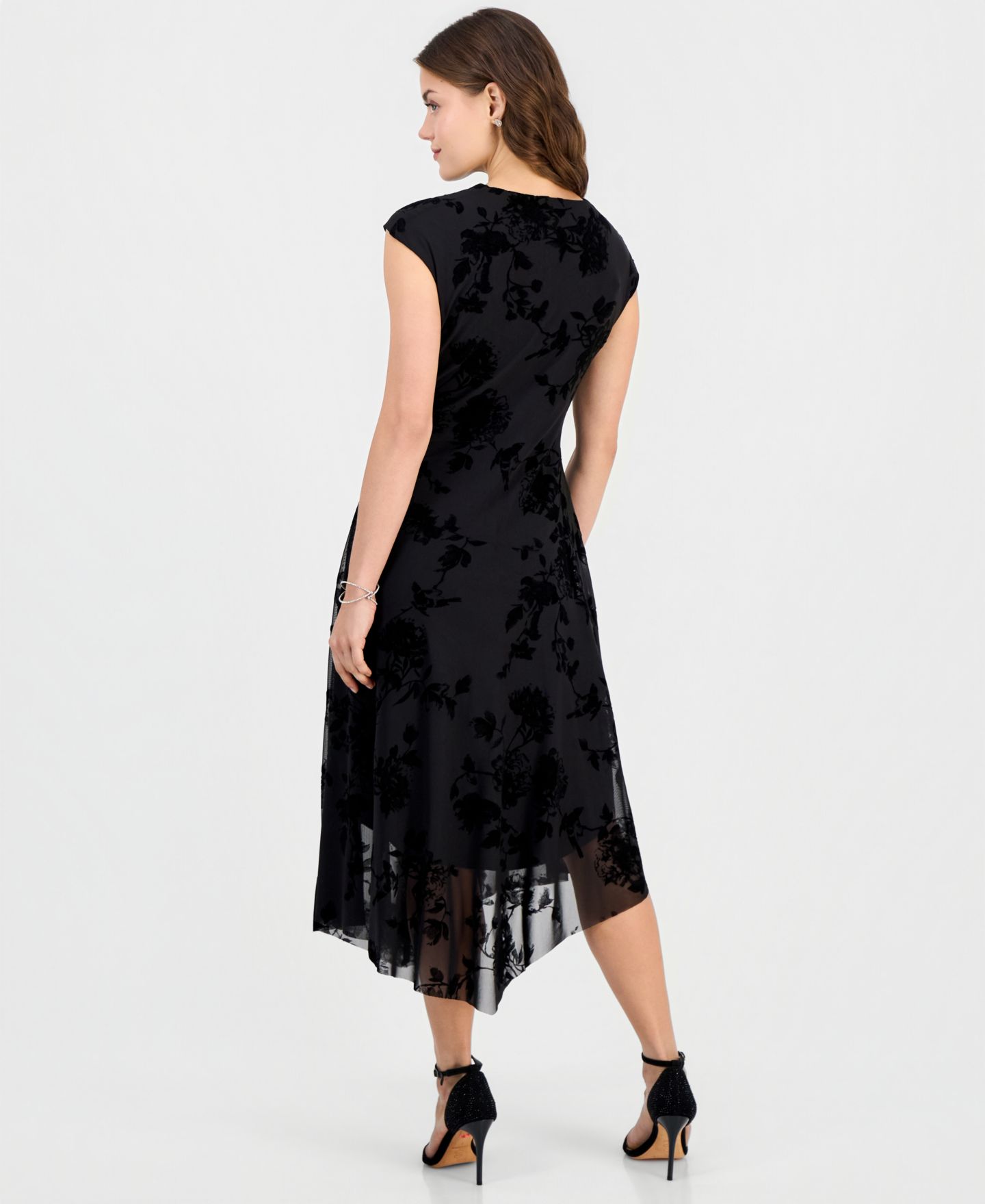 Женское платье Connected Petite Flocked Velvet Hankie Midi, цвет: Чёрный — фото 5