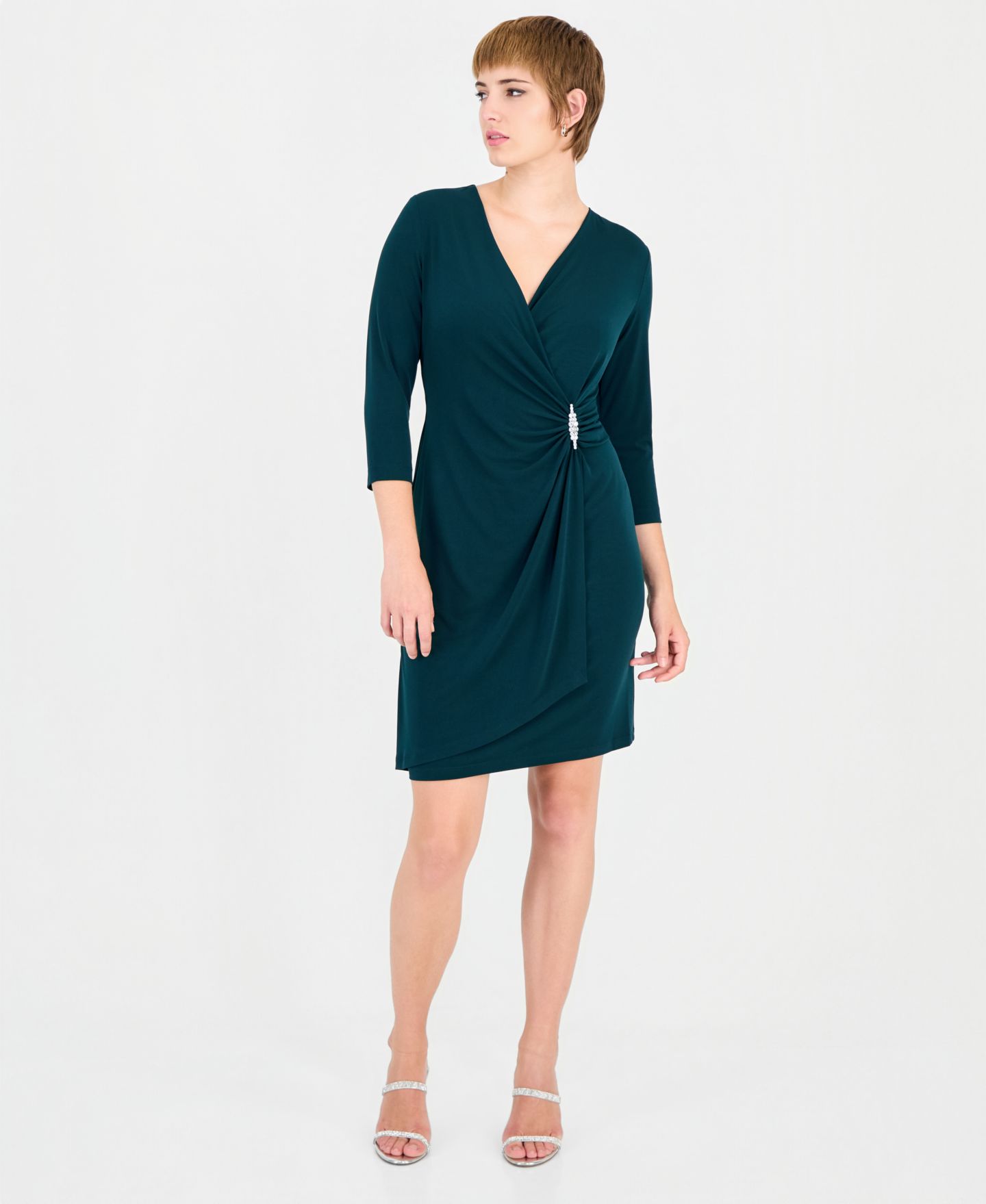 Женское платье Connected Solid Jersey Mock Wrap V-Neck 3/4 Sleeve, цвет: Тёмно-зелёный — фото 1