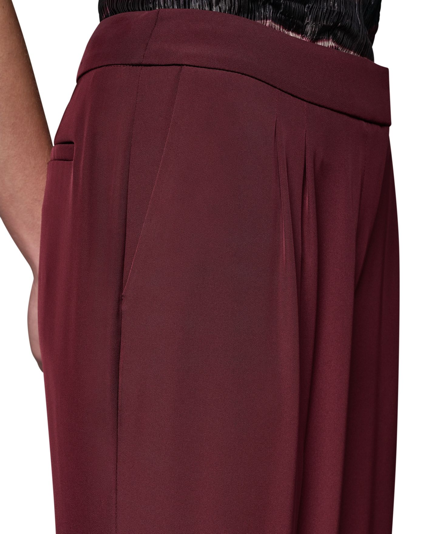 Женские брюки Donna Karan New York Petite High-Waisted Wide-Leg, цвет: Чёрный вишнёвый — фото 4