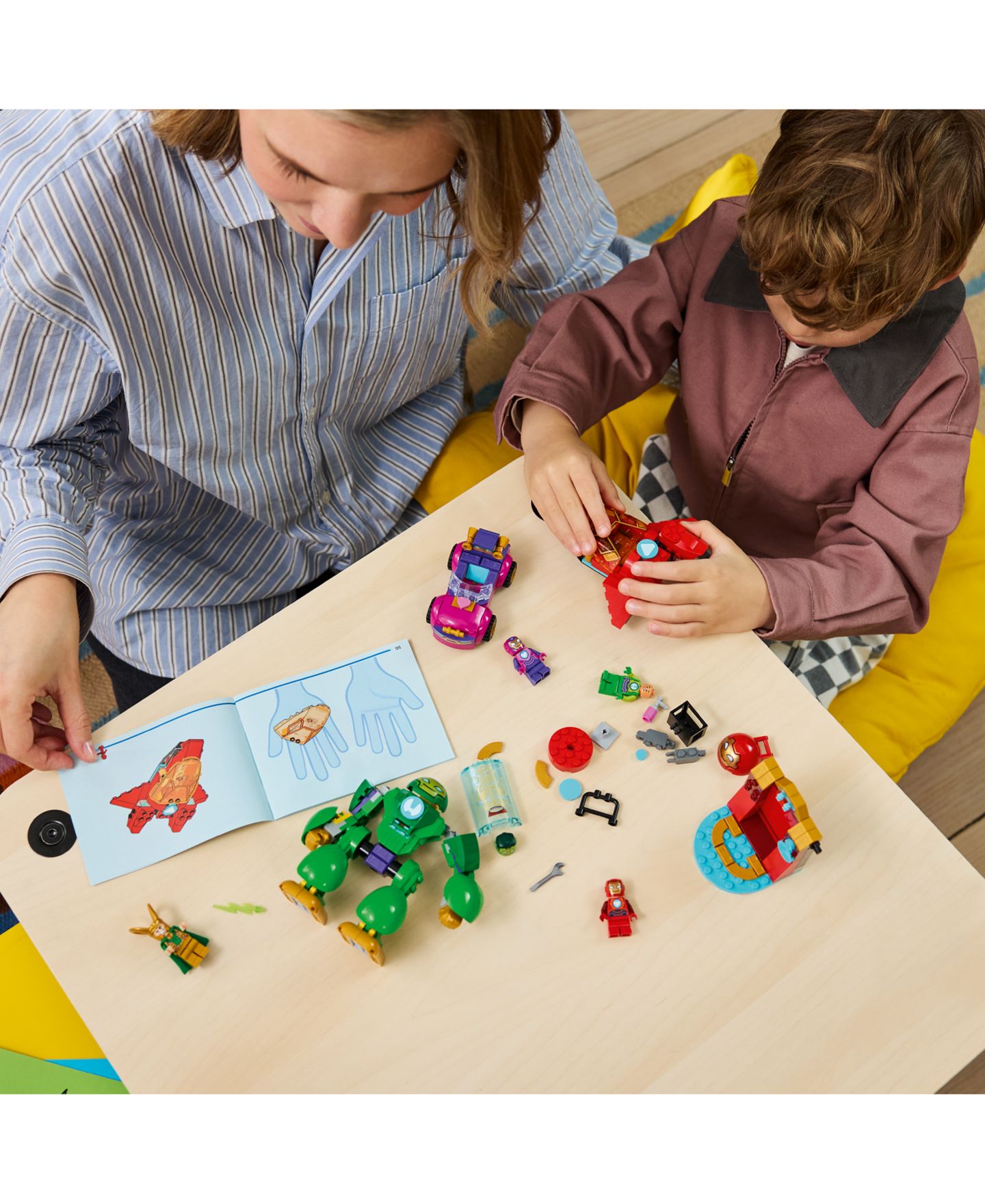 Детские конструкторы LEGO® Marvel Iron Man and His Awesome Friends Loki vs Team Iron Man 11211, 204 Pieces — фото 6