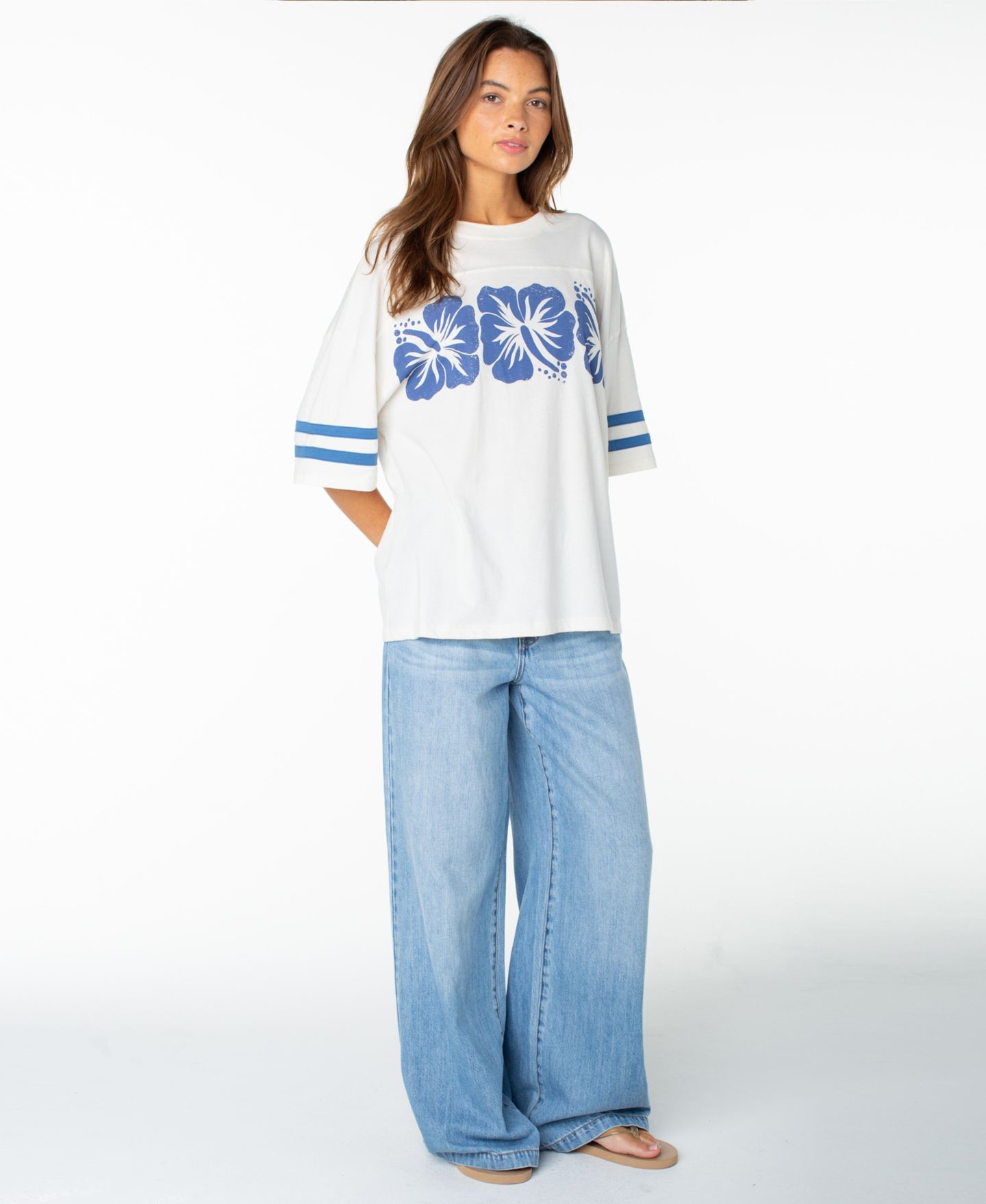 Женская футболка Roxy Game Day Oversized Tee, цвет: Облачный — фото 2
