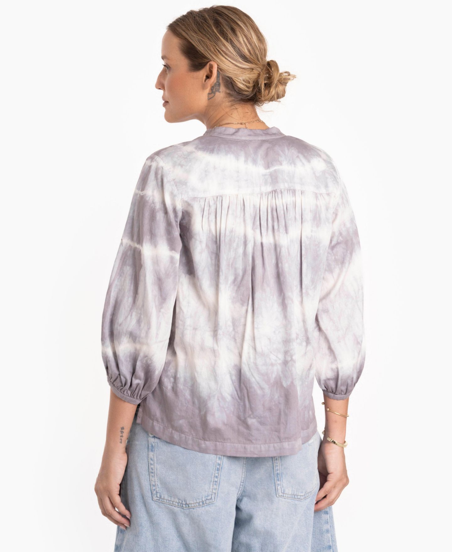 Женский топ Ocean+Main Tie-Dye Button-Front Peasant — фото 2