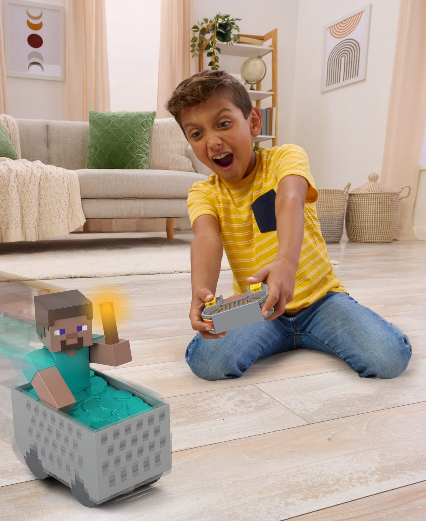 Детская игрушка Minecraft Minecart RC Turbo Boost & Wheelie Stunt Vehicle, Ages 6+ — фото 2