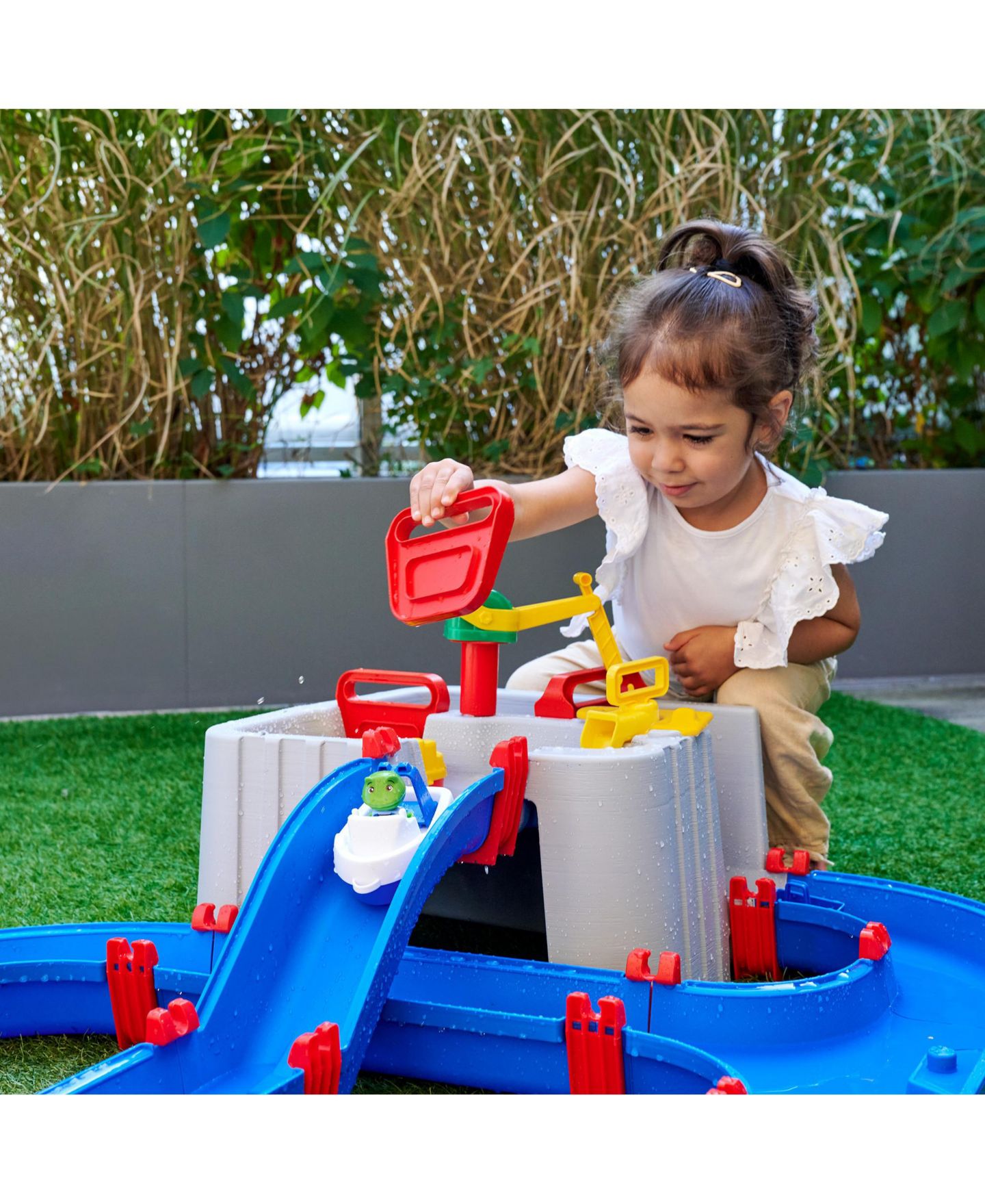 Детский игровой набор Aquaplay Harbor 50.39" x 36.61" x 15.75" Hand-Crank Water Play Set, Ages 3+ — фото 9