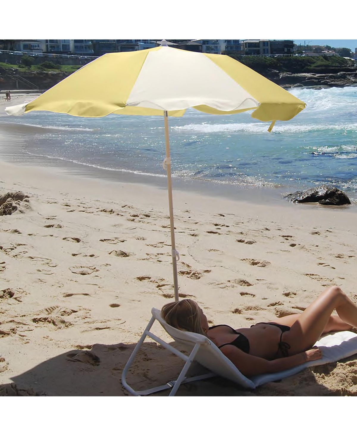 SUNNYLiFE Compact Beach Umbrella: La Mer Limon