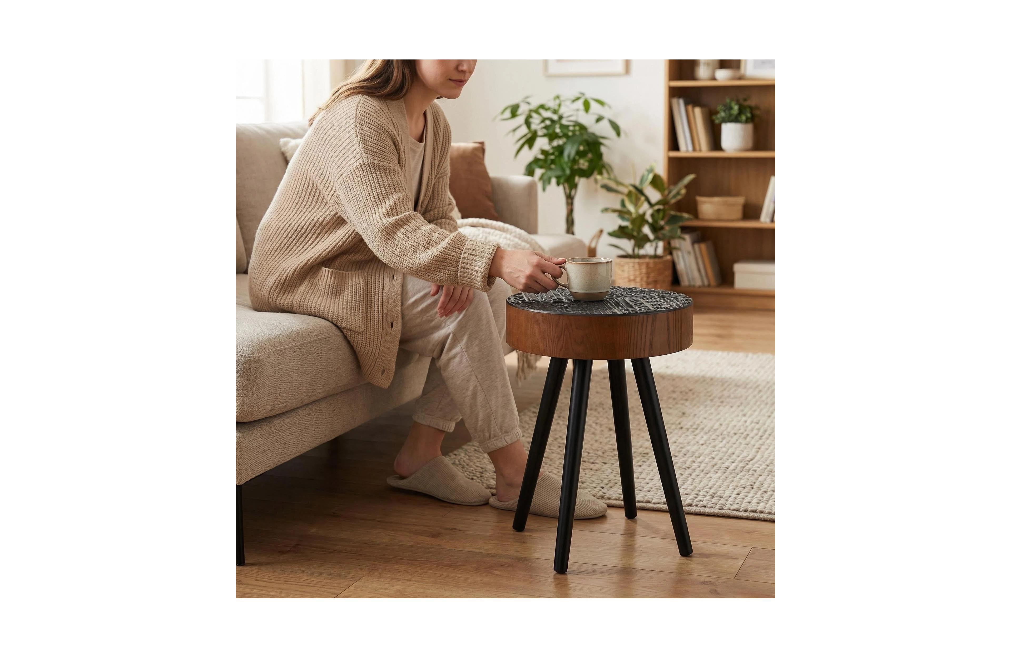 Flynama 15.7" Mini Round Wooden Side Table