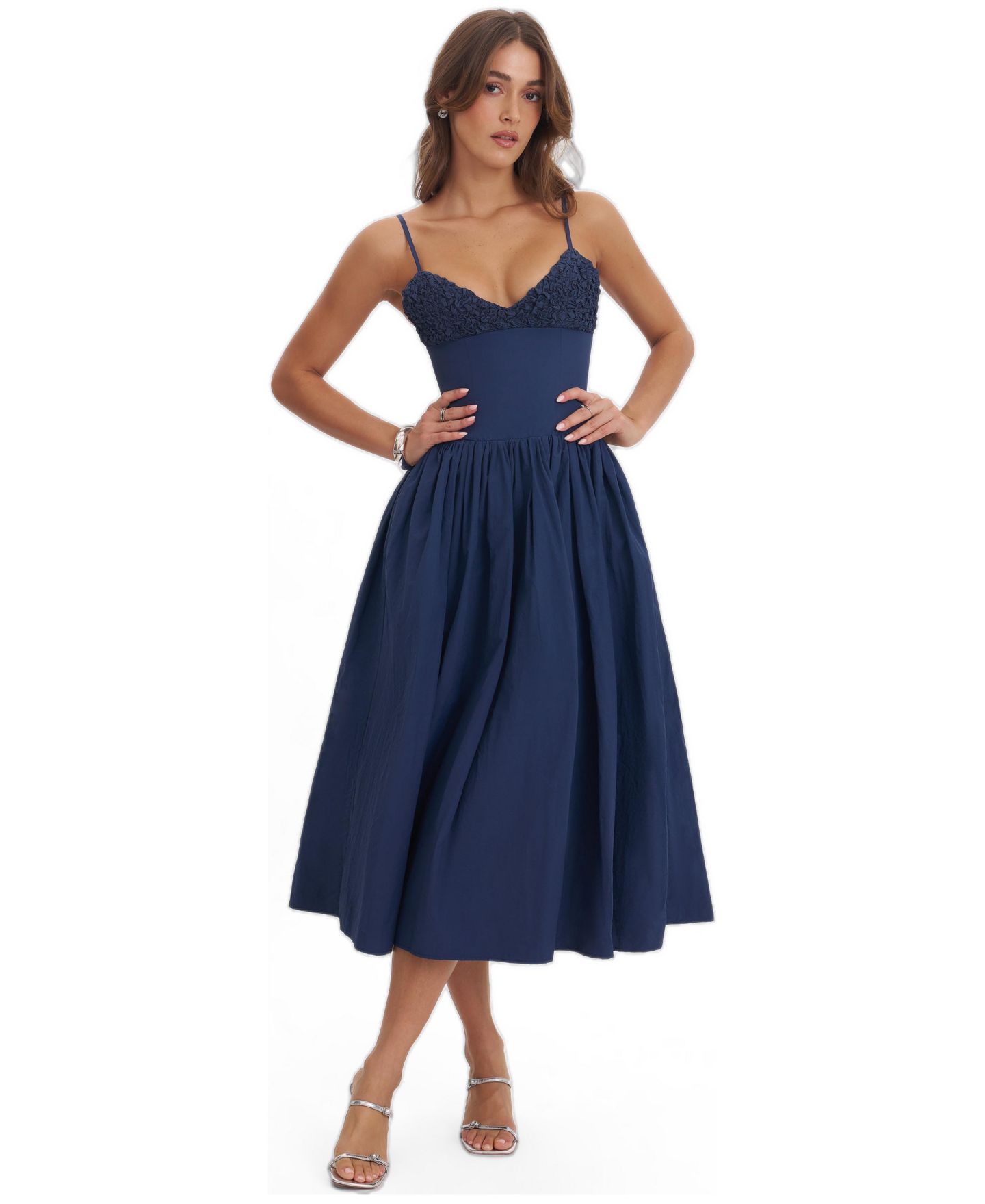 Женское платье Miss Circle Ailani Smocked Sweetheart Midi, цвет: Тёмно-синий — фото 3