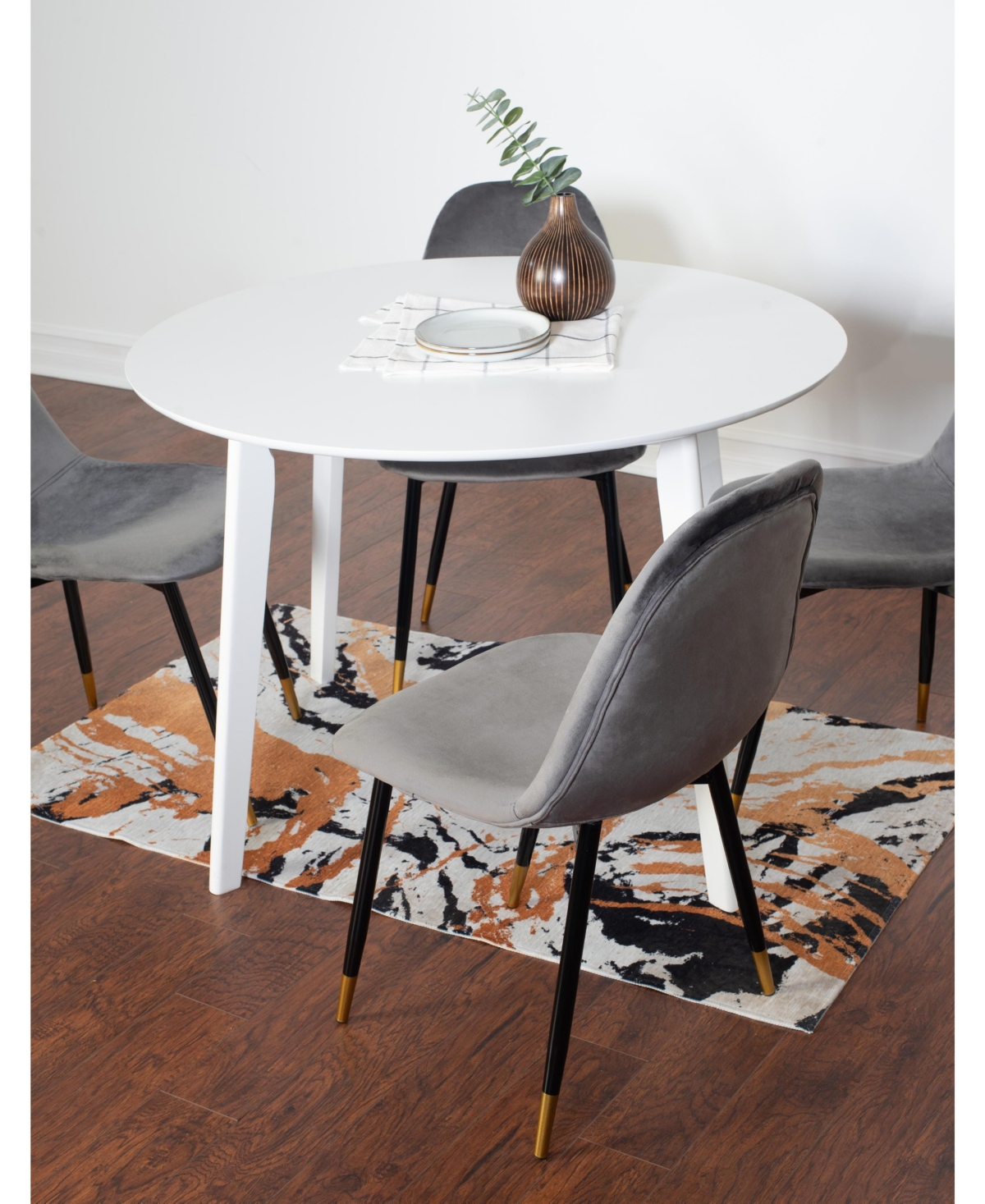 Flynama 5-Piece Contemporary White Round Dining Set, Mdf Table and 4 Velvet Chairs