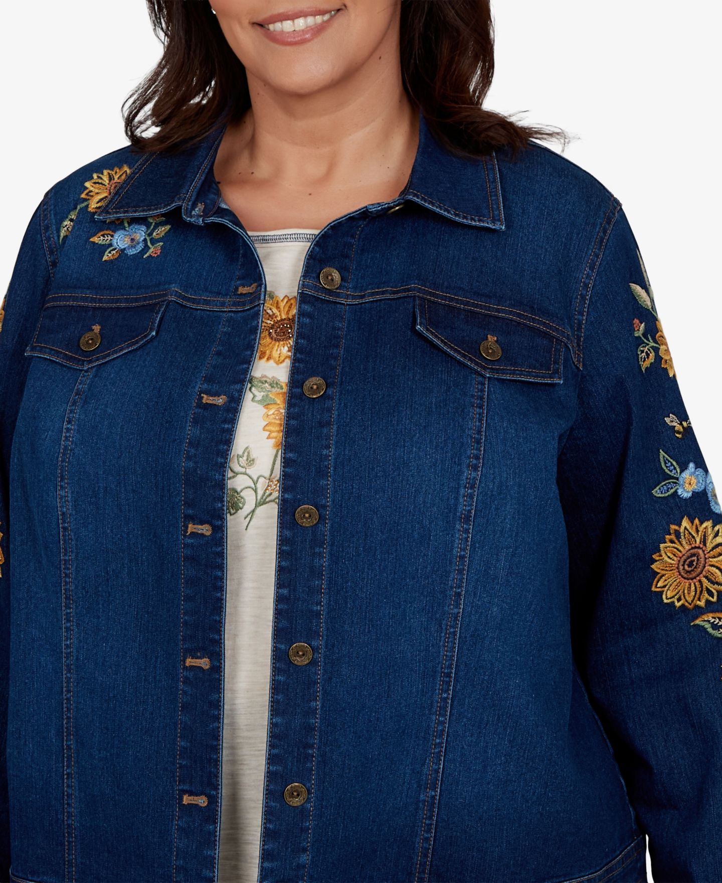 Женская куртка Alfred Dunner Plus Size Floral-Embroidered Denim, цвет: Индиго — фото 5