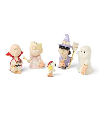 Peanuts Tricks and Treats 5-Piece Figurine Set