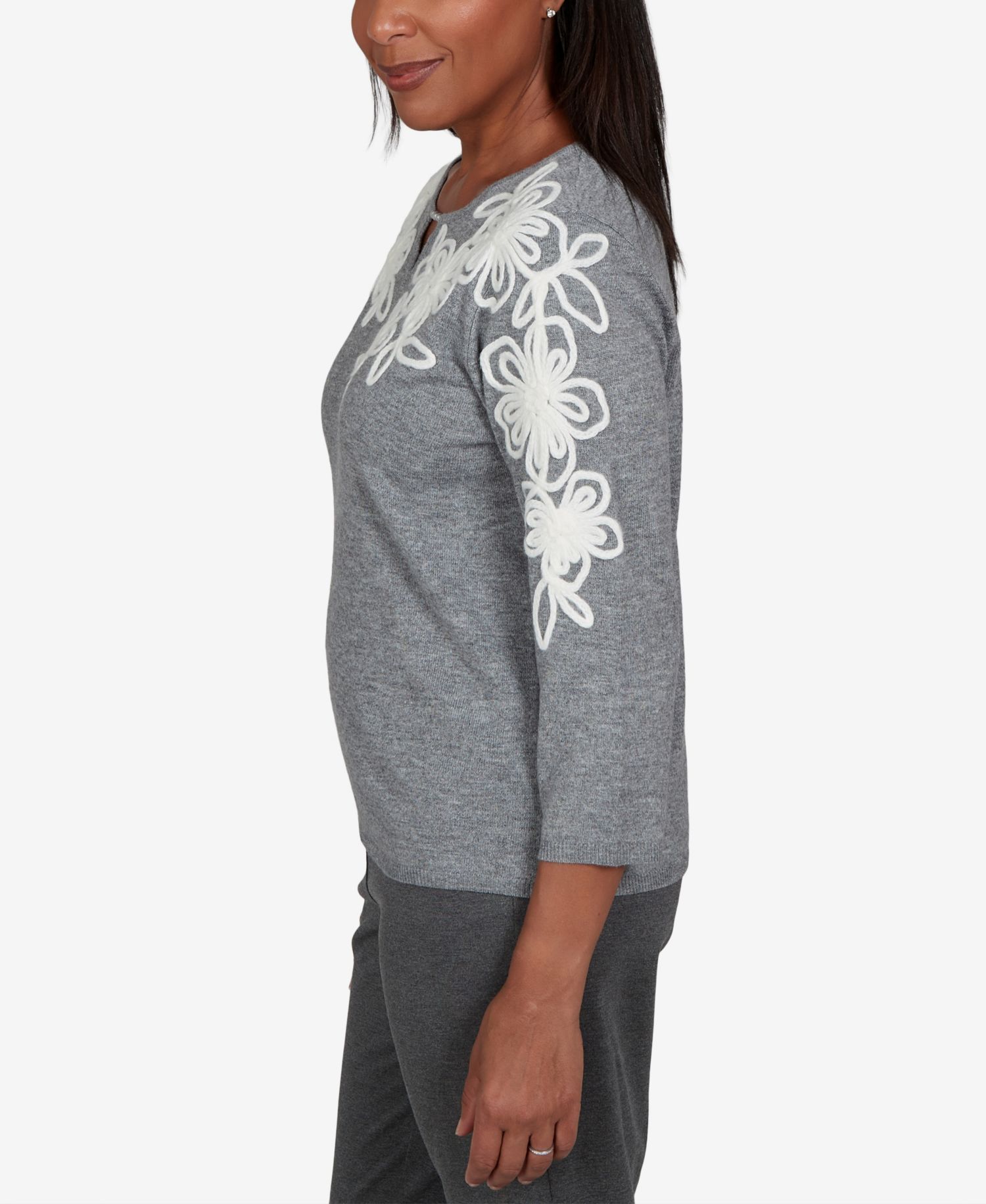 Petite Keyhole Floral-Embroidery 3/4-Sleeve Pullover