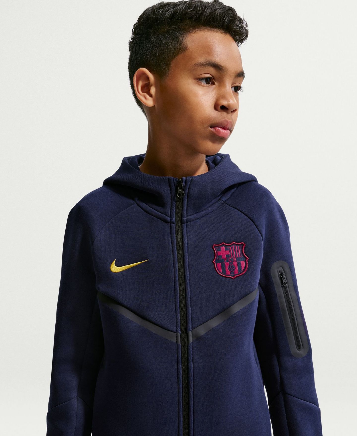 Детское худи Nike Navy Barcelona Tech Fleece Raglan Full-Zip — фото 3