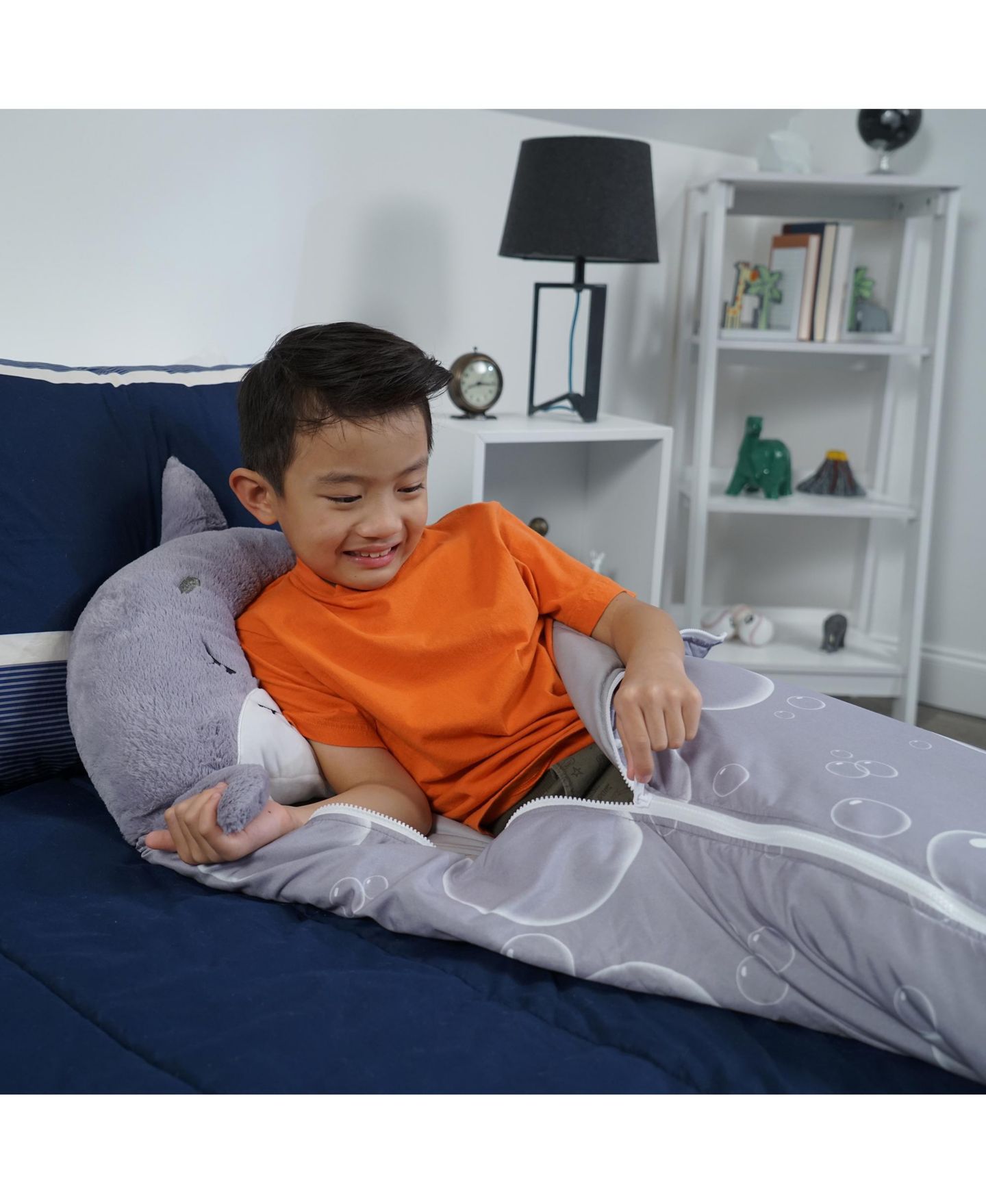 Детские мягкие игрушки Happy Nappers Shark Medium Weighted Pillow and Sleepy Sack, 54"L x 20"W — фото 7