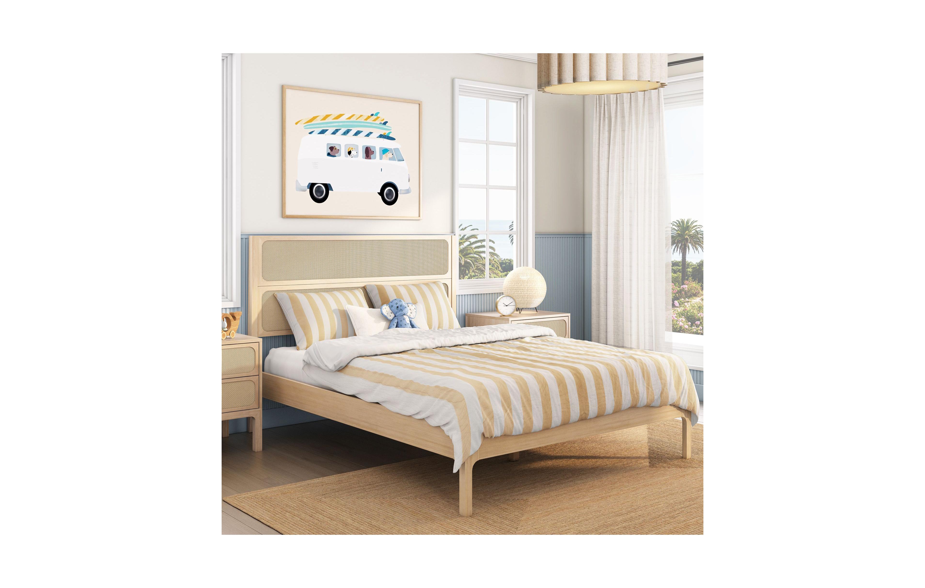 Max & Lily Elio/Rattan Queen Single Bed