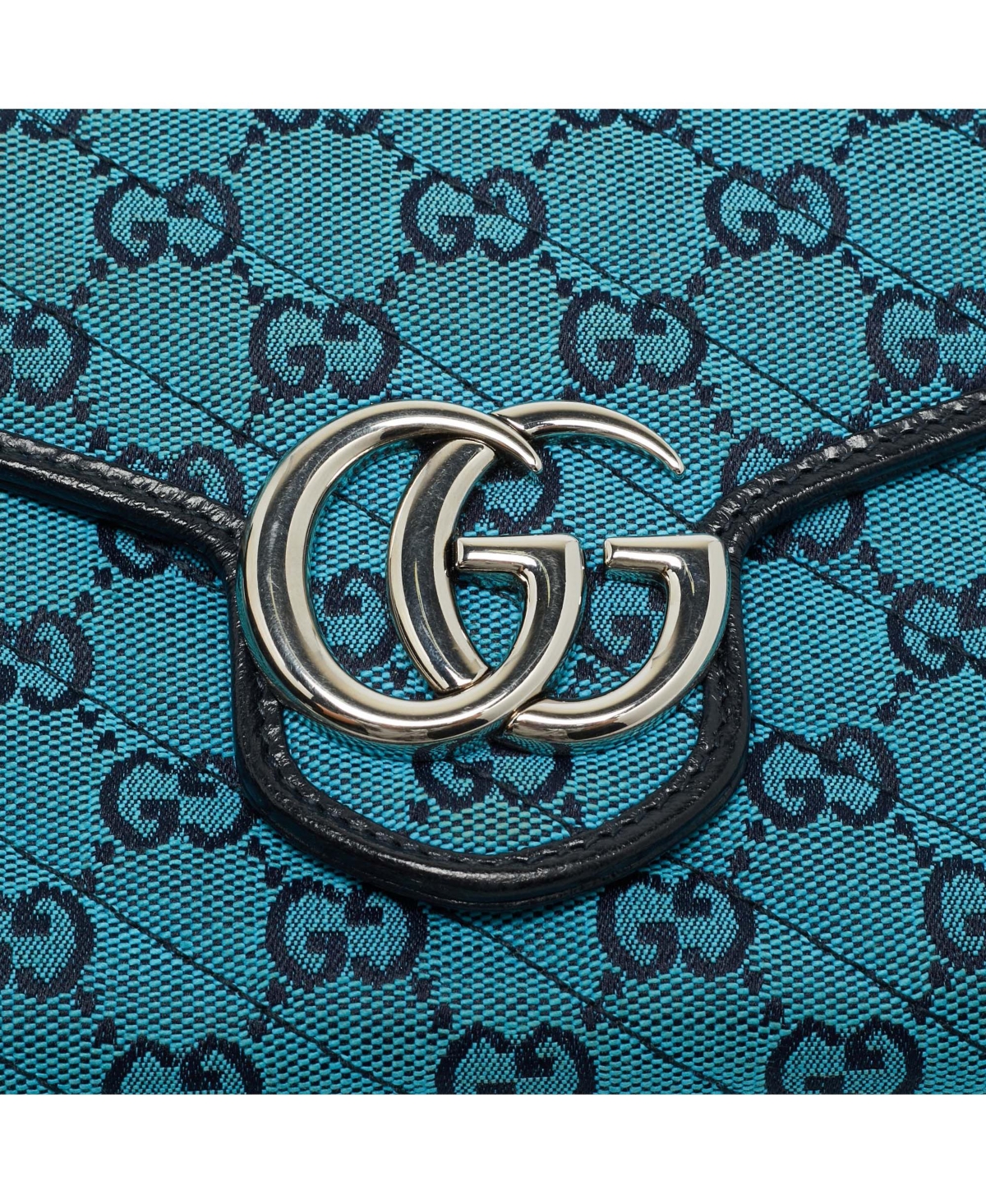 Pre-Owned Gucci Women's Gg Marmont Diagonal Quilt Canvas Wallet on Chain