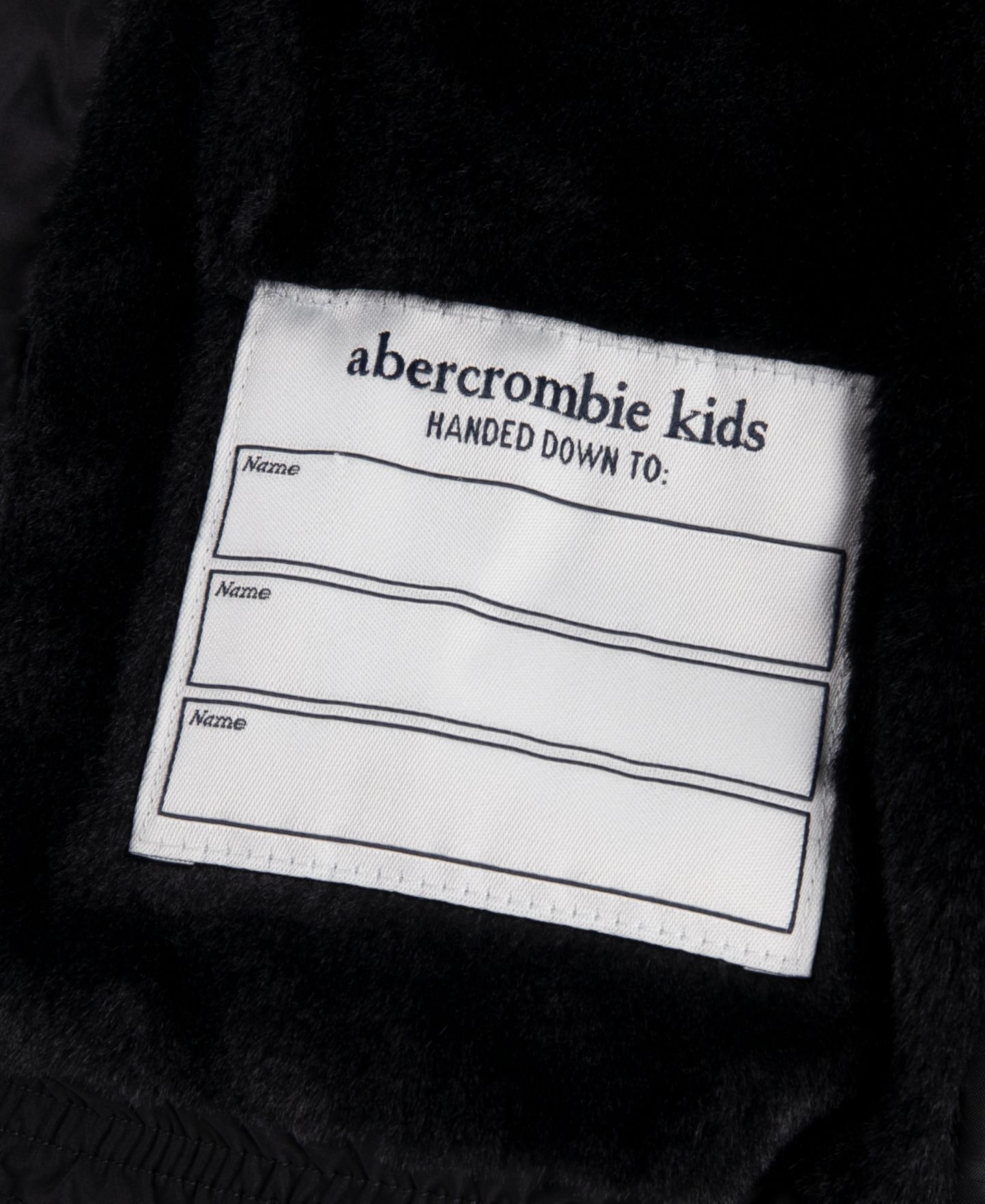 Детская куртка abercrombie kids Girls' 4-16 Ultra Hooded Faux Fur-Trim Puffer, цвет: Антрацитовый — фото 3