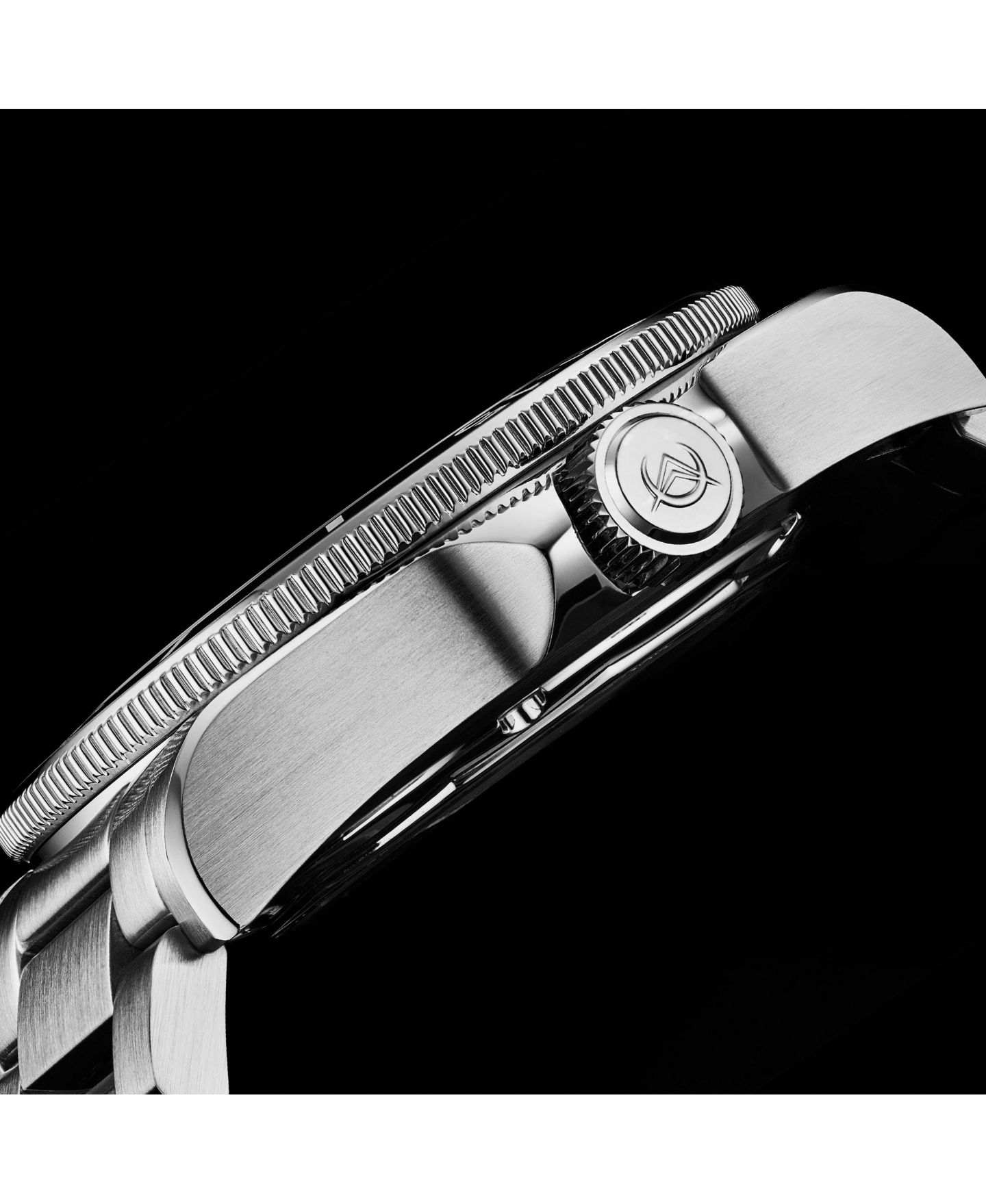 Мужские часы Alexander Vathos3 Swiss Made Diver Watch 43mm Silver Tone Stainless Steel Case Black Dial Rotating Bezel Sapphire Crystal 200M Water Resistant, цвет: Серебряный — фото 3