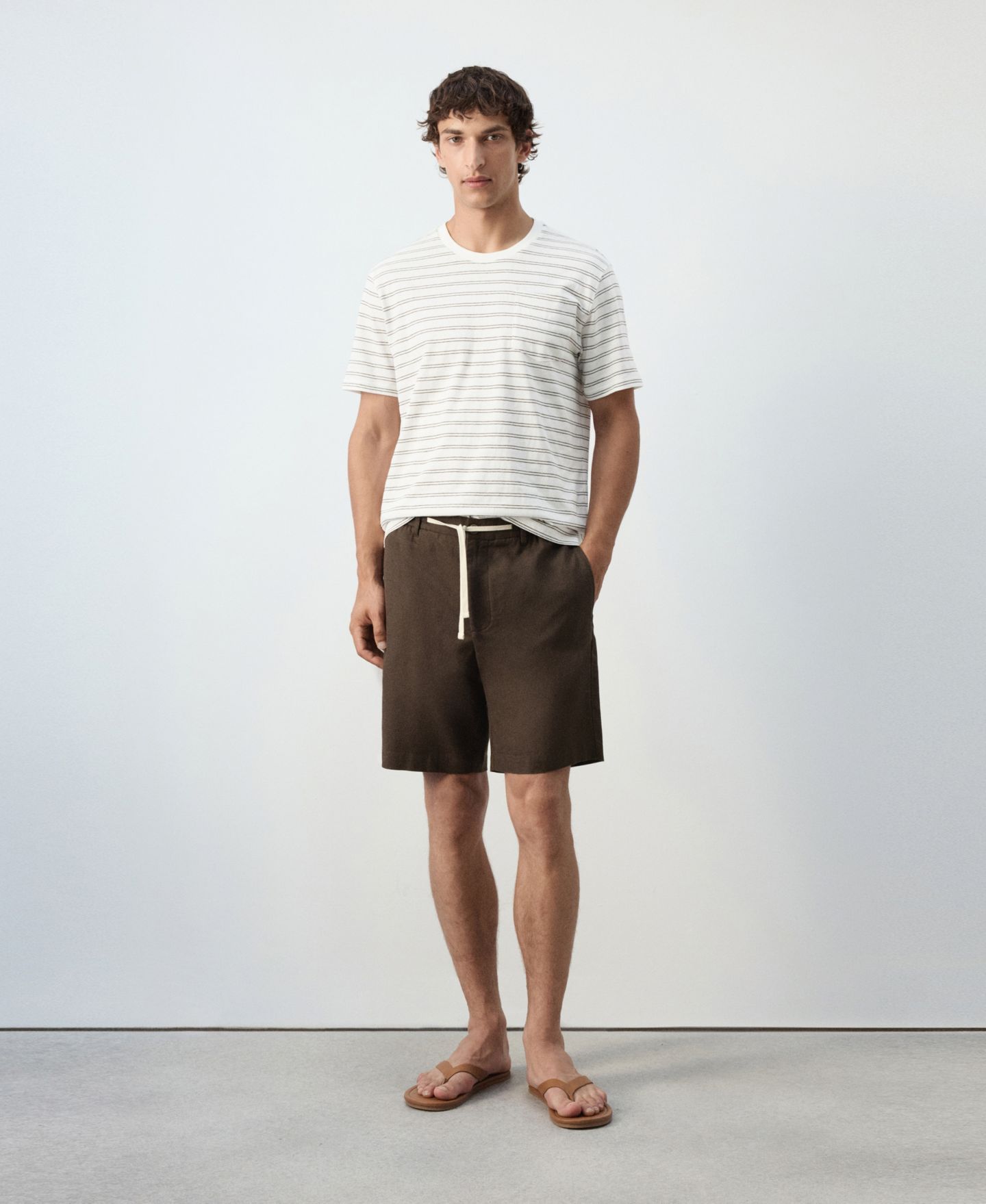 Мужские шорты MANGO Cotton-Linen Blend Mid-Rise Bermuda 8.54" Inseam, цвет: Коричневый — фото 7