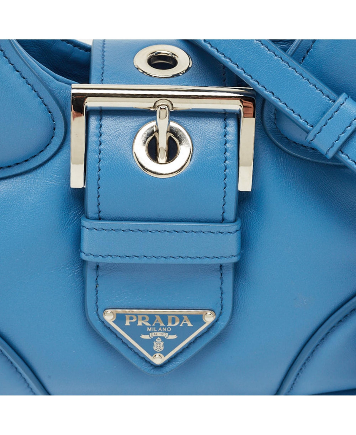 Pre-Owned Prada Re-Edition 2002 Padded Nappa Leather Moon Bag