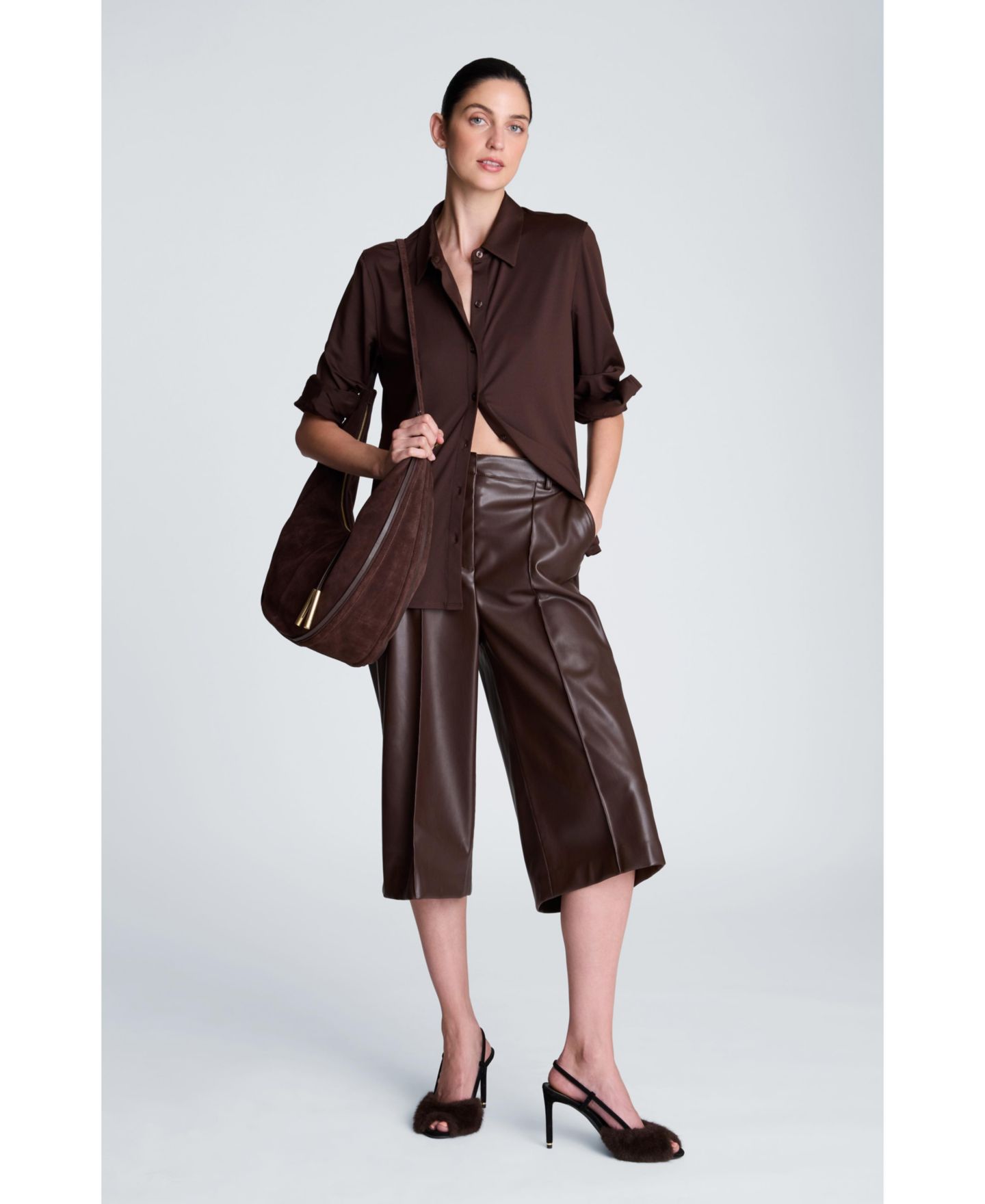 Женская сумка Kenneth Cole Highline Leather Banana Hobo Handbag, цвет: Шоколадный — фото 4