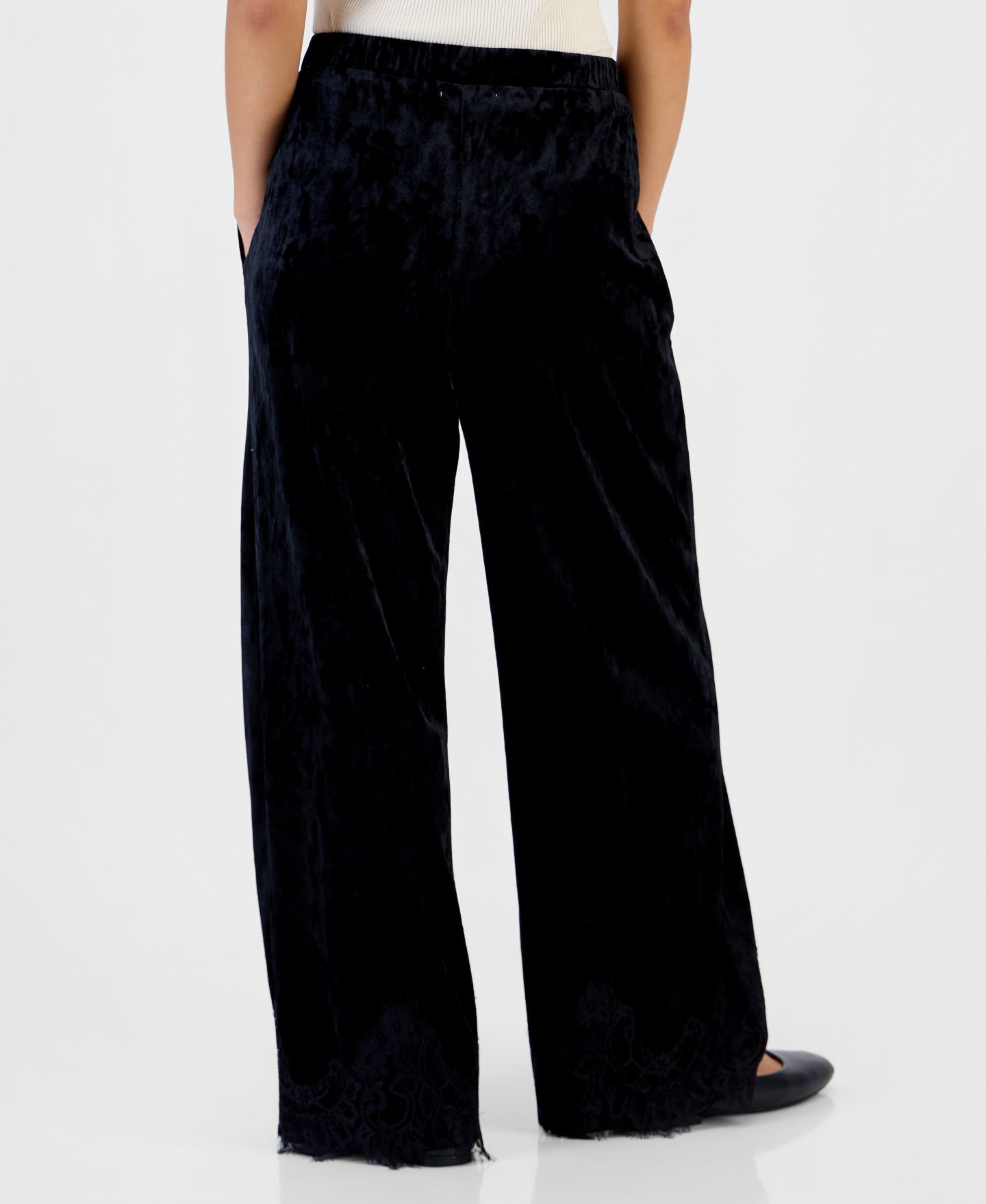 Женские брюки And Now This Petite Velvet Lace-Trim Wide-Leg High-Rise, цвет: Глубокий чёрный — фото 2