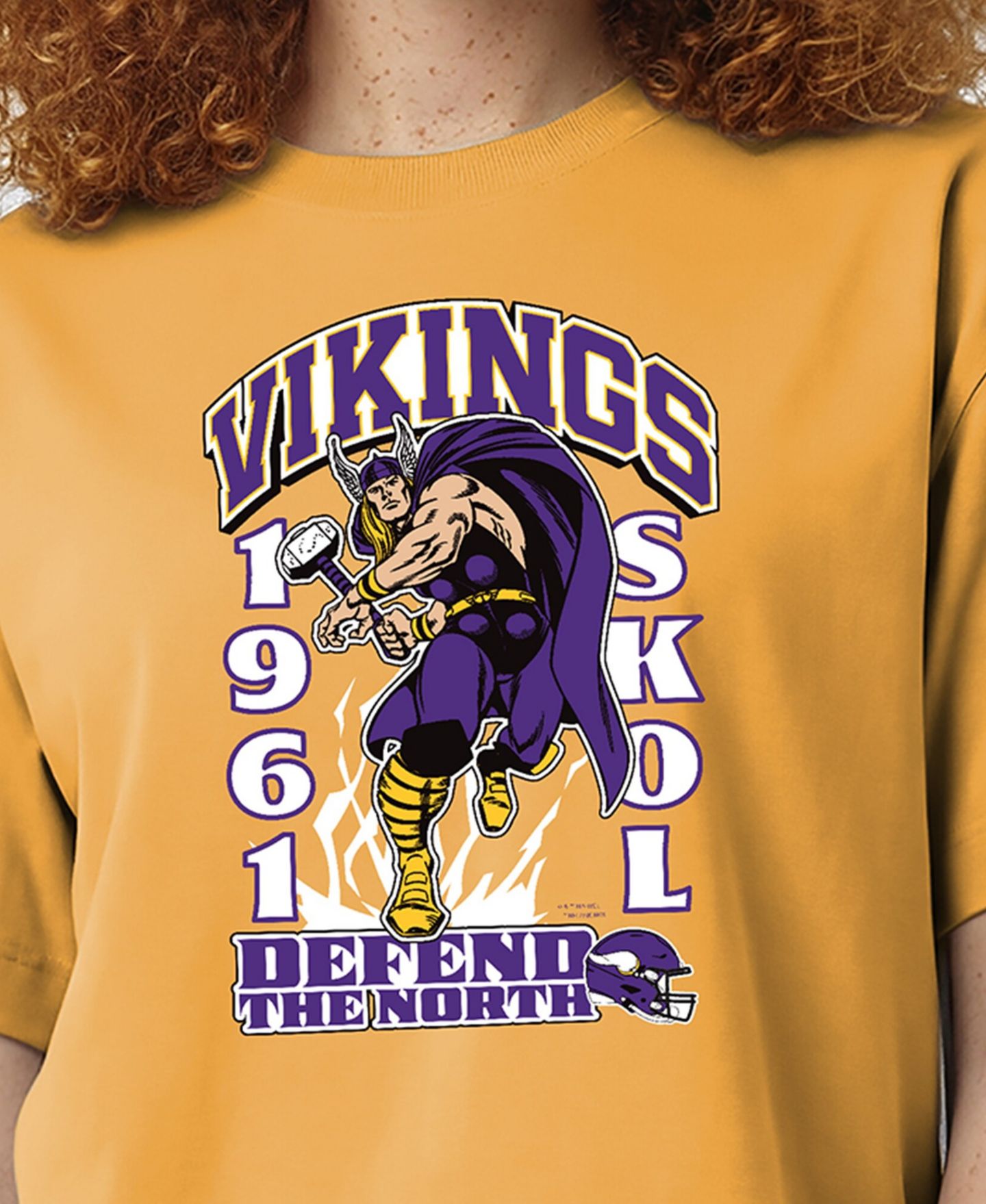 Женская футболка Champion Gold Minnesota Vikings Disney X Champion All Star — фото 2