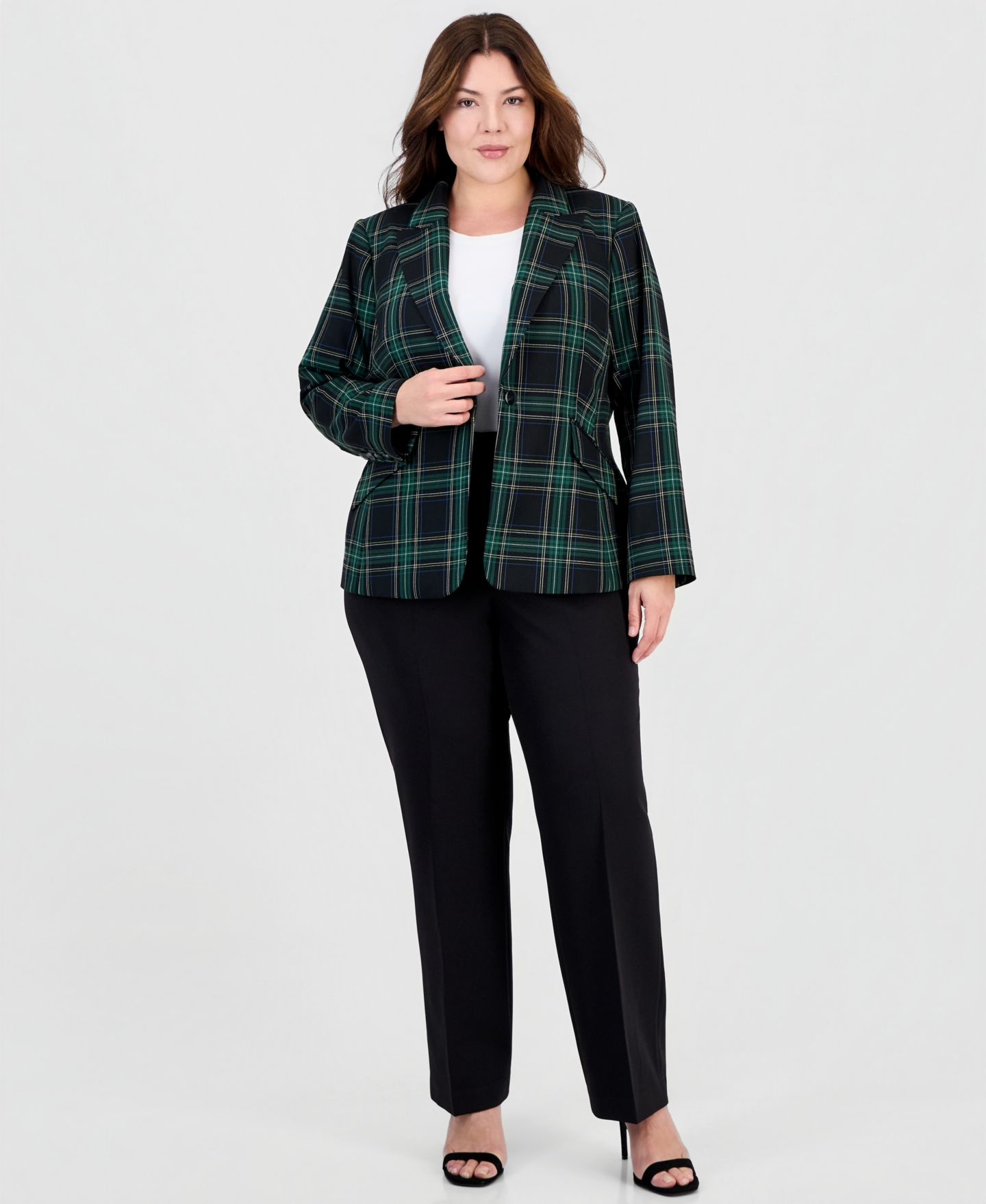 Женский пиджак Tahari Plus Size Plaid Long-Sleeve One-Button Blazer, цвет: Чёрный зимний сосновый — фото 3