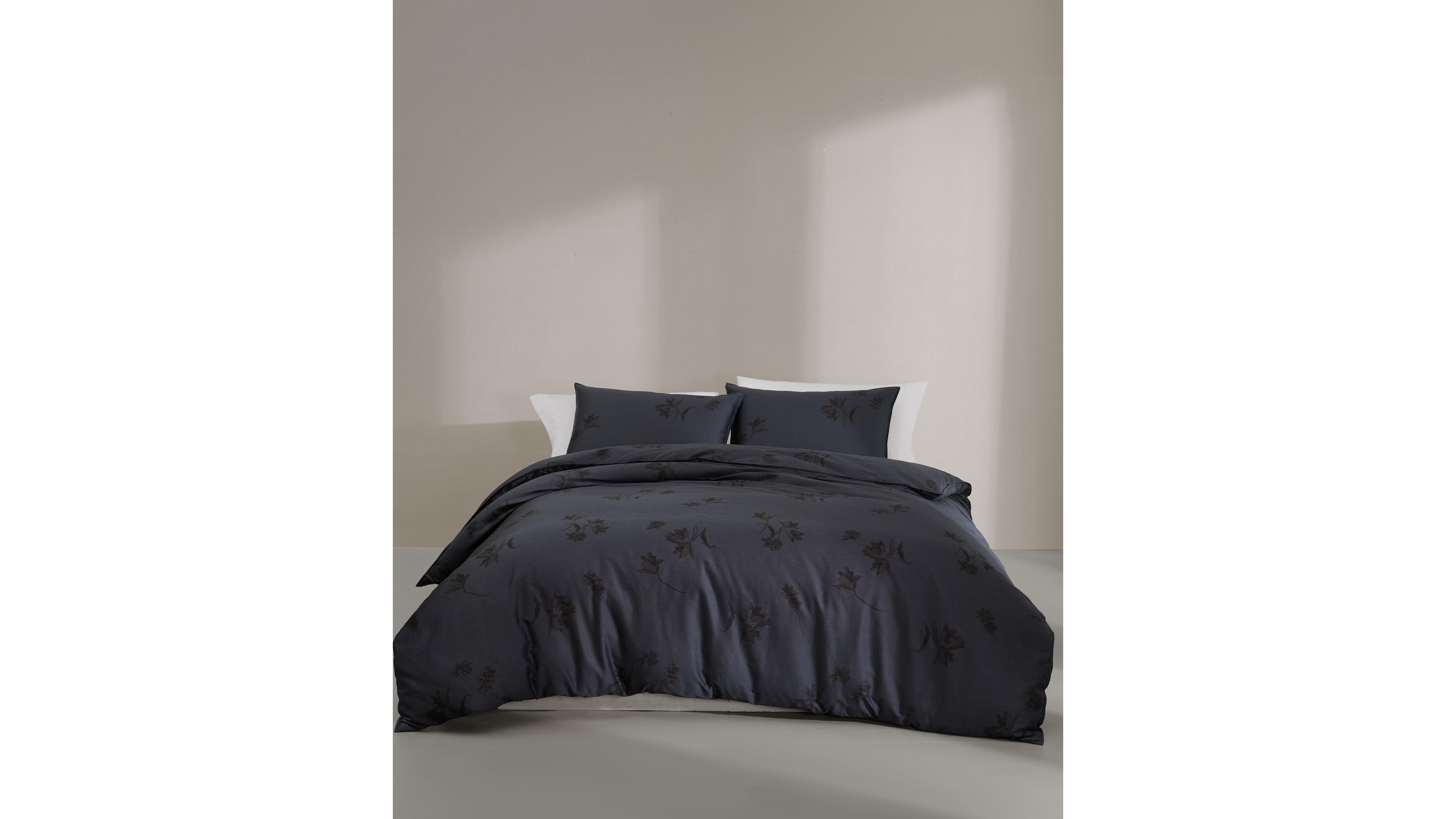 Calvin Klein Vintage Botanical Sateen 3-Piece Comforter Set, King