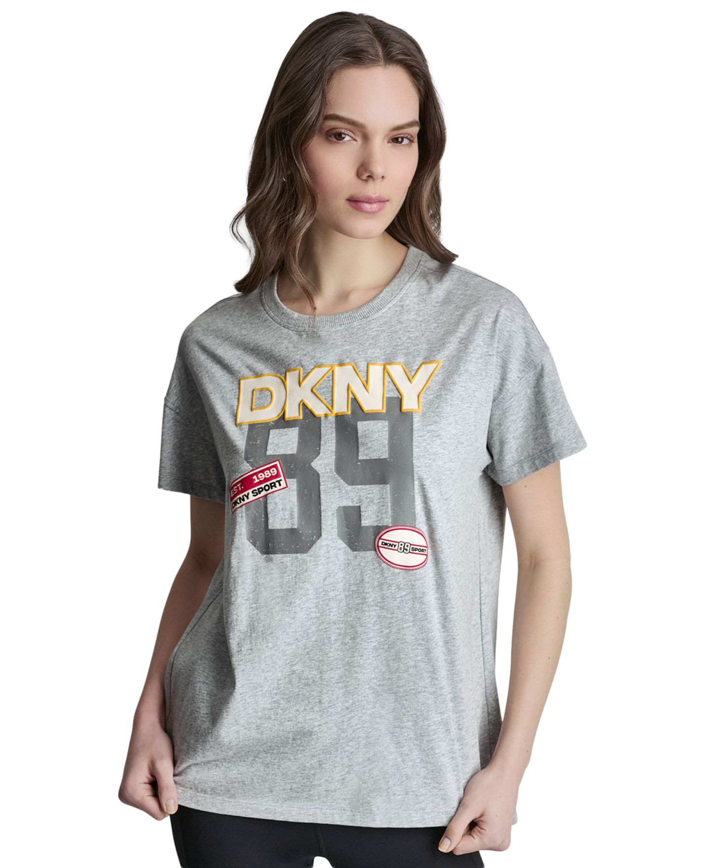Женская футболка DKNY Sport Campus Patch Crewneck, цвет: Чёрный — фото 7